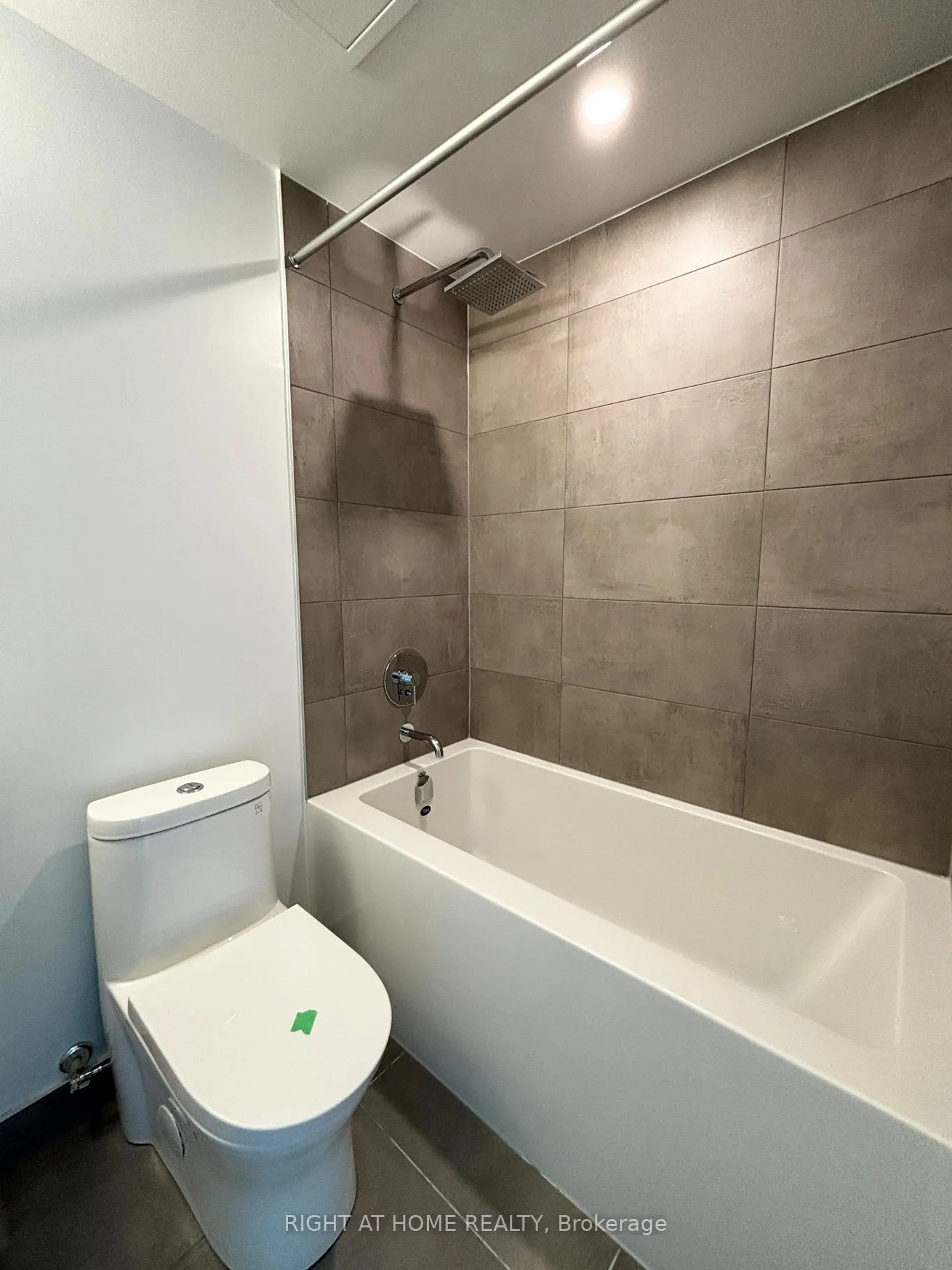 Photo 15 of Unit 2903, 8 Wellesley Street W, Toronto, Bay Street Corridor — HOMEH