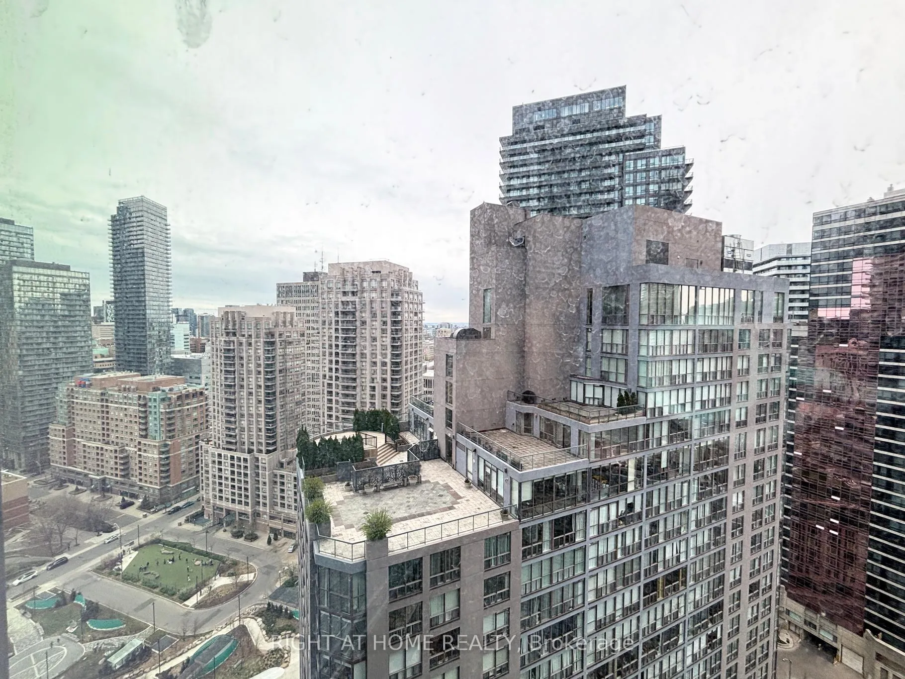 Photo 19 of Unit 2903, 8 Wellesley Street W, Toronto, Bay Street Corridor — HOMEH