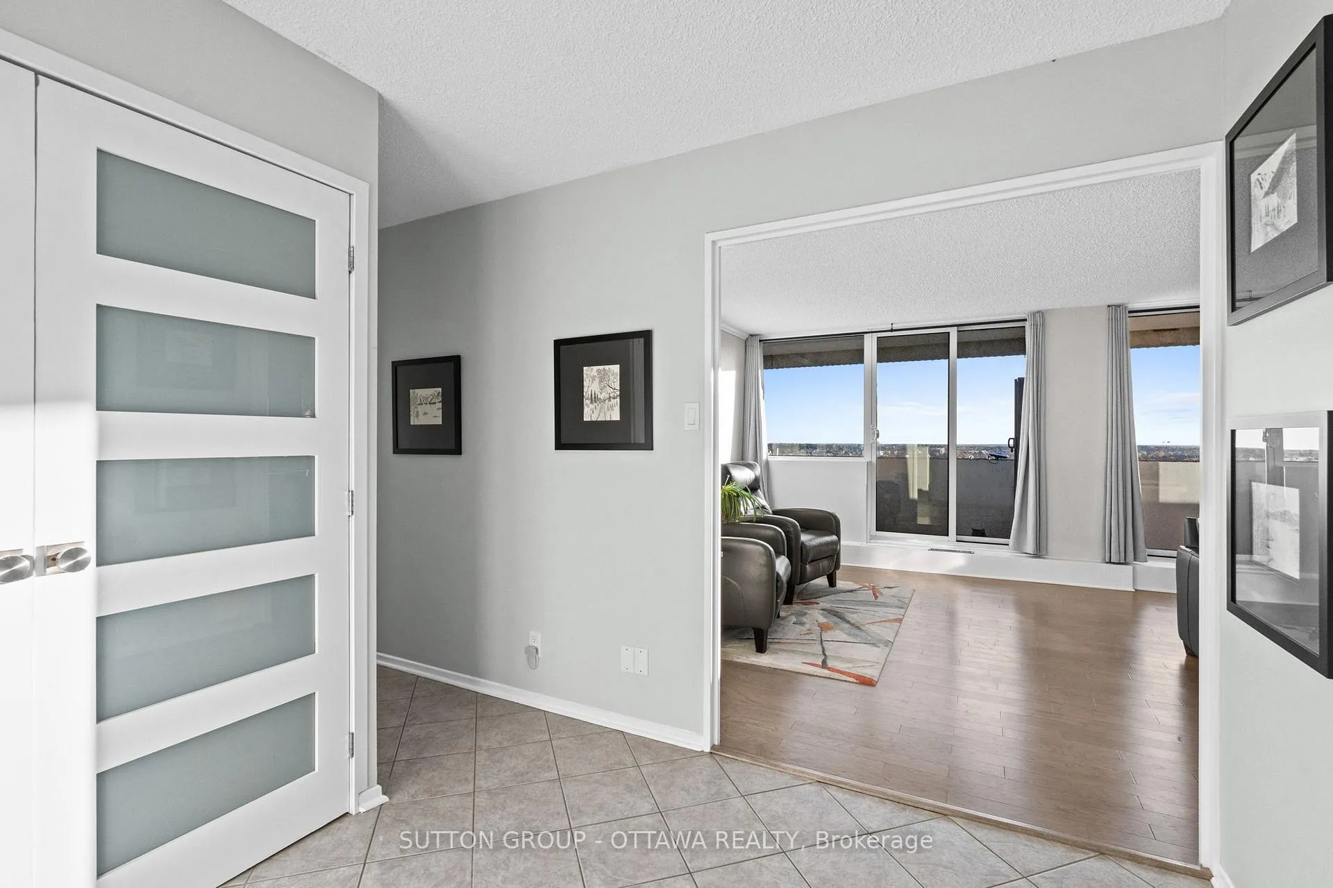 Photo 9 of 3360 Southgate Road, Ottawa, South Keys — HOMEH