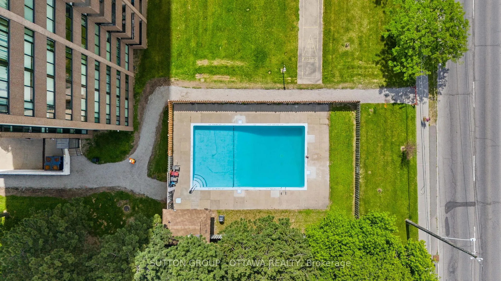 Photo 32 of 3360 Southgate Road, Ottawa, South Keys — HOMEH