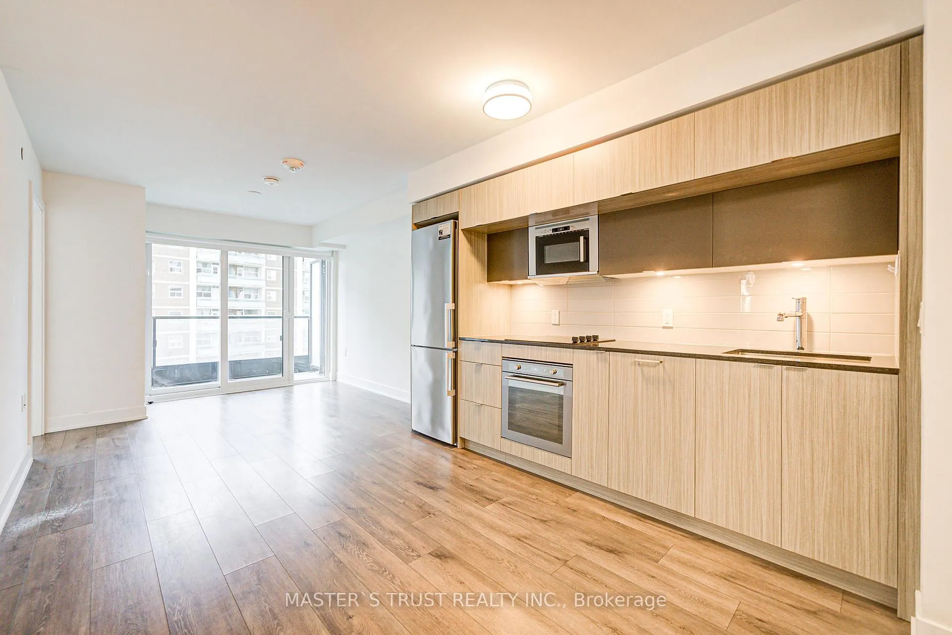 Photo 8 of Unit 720, 585 Bloor Street E, Toronto, North St. James Town — HOMEH