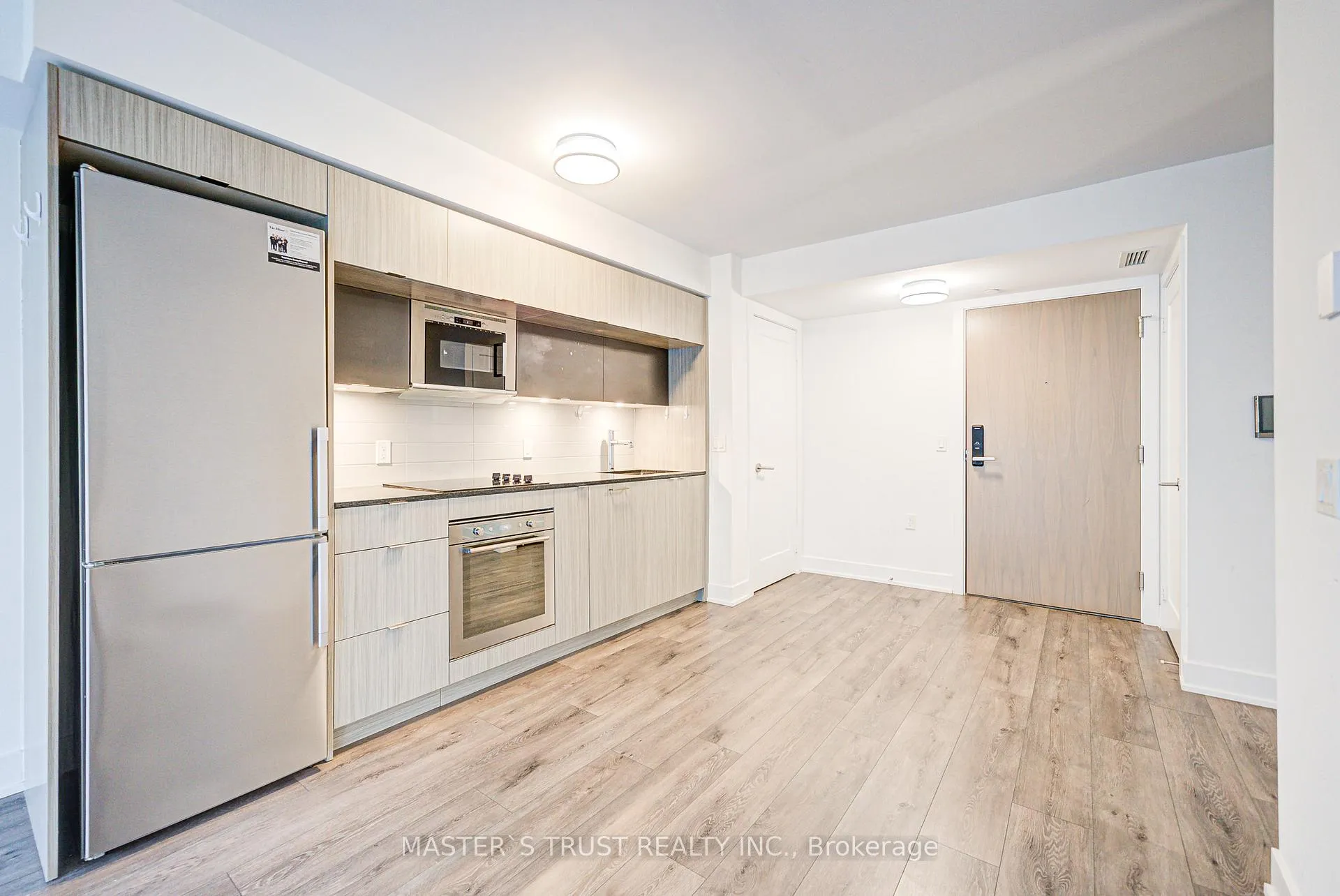 Photo 10 of Unit 720, 585 Bloor Street E, Toronto, North St. James Town — HOMEH