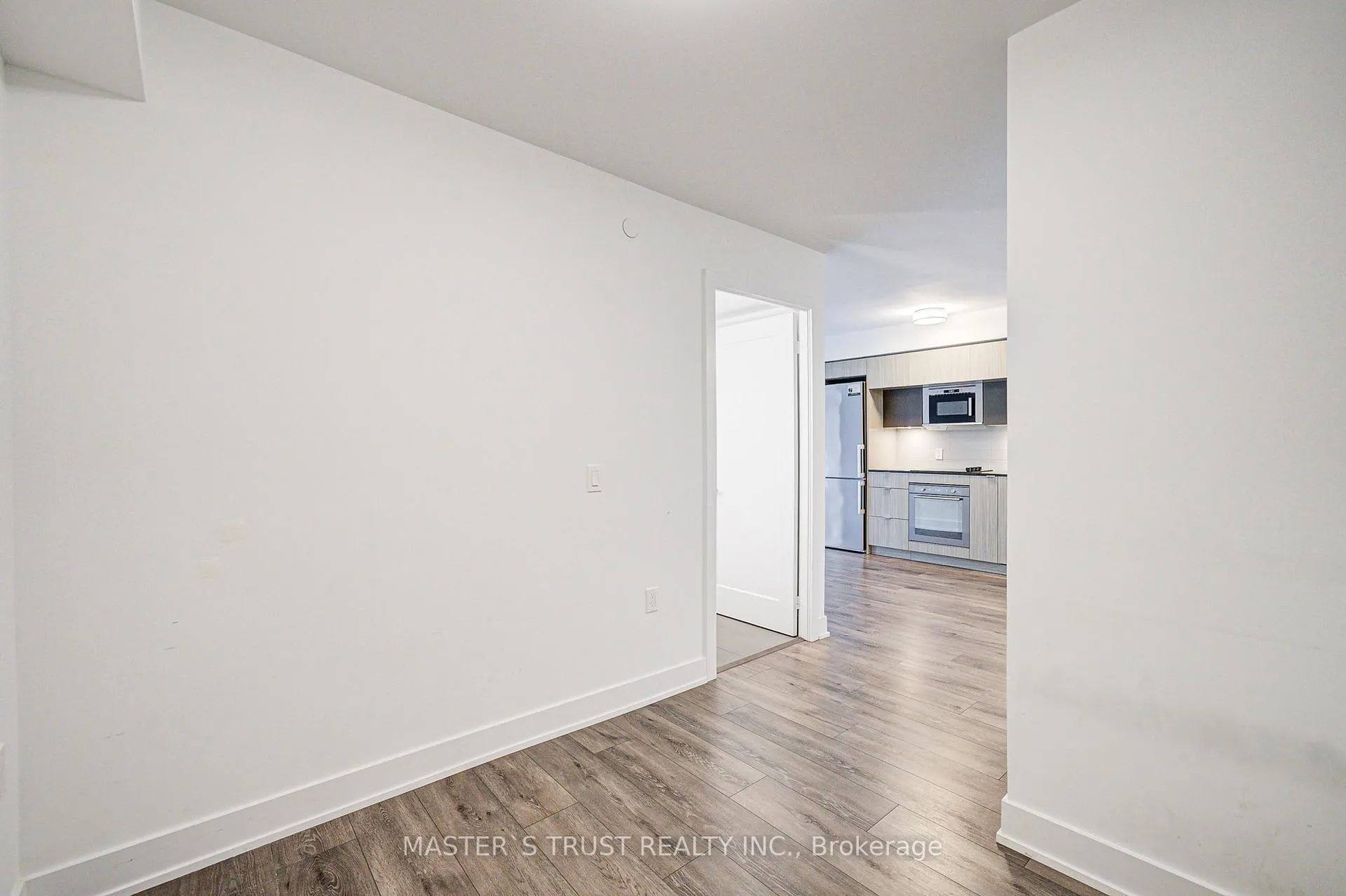 Photo 13 of Unit 720, 585 Bloor Street E, Toronto, North St. James Town — HOMEH