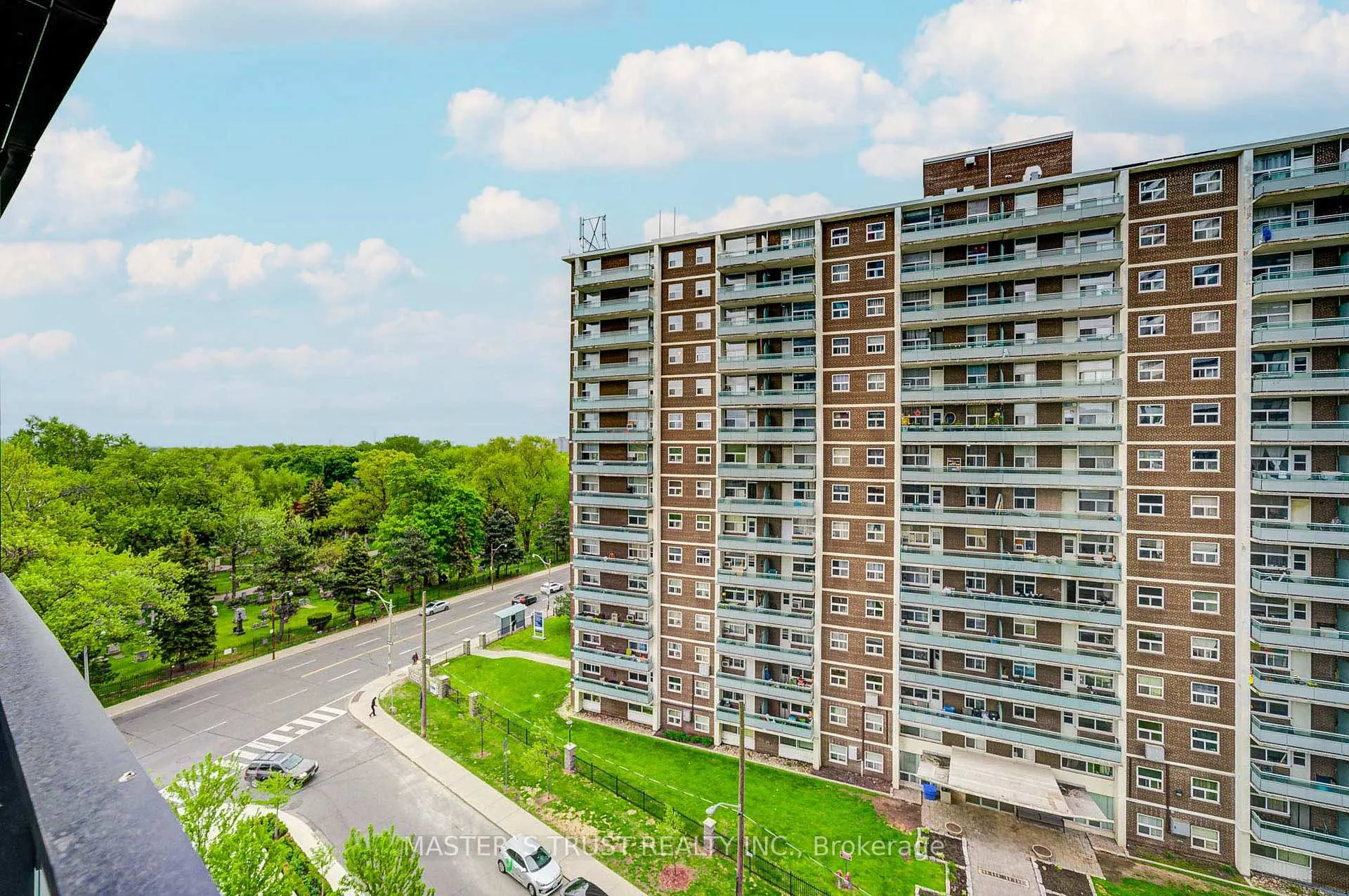 Photo 32 of Unit 720, 585 Bloor Street E, Toronto, North St. James Town — HOMEH