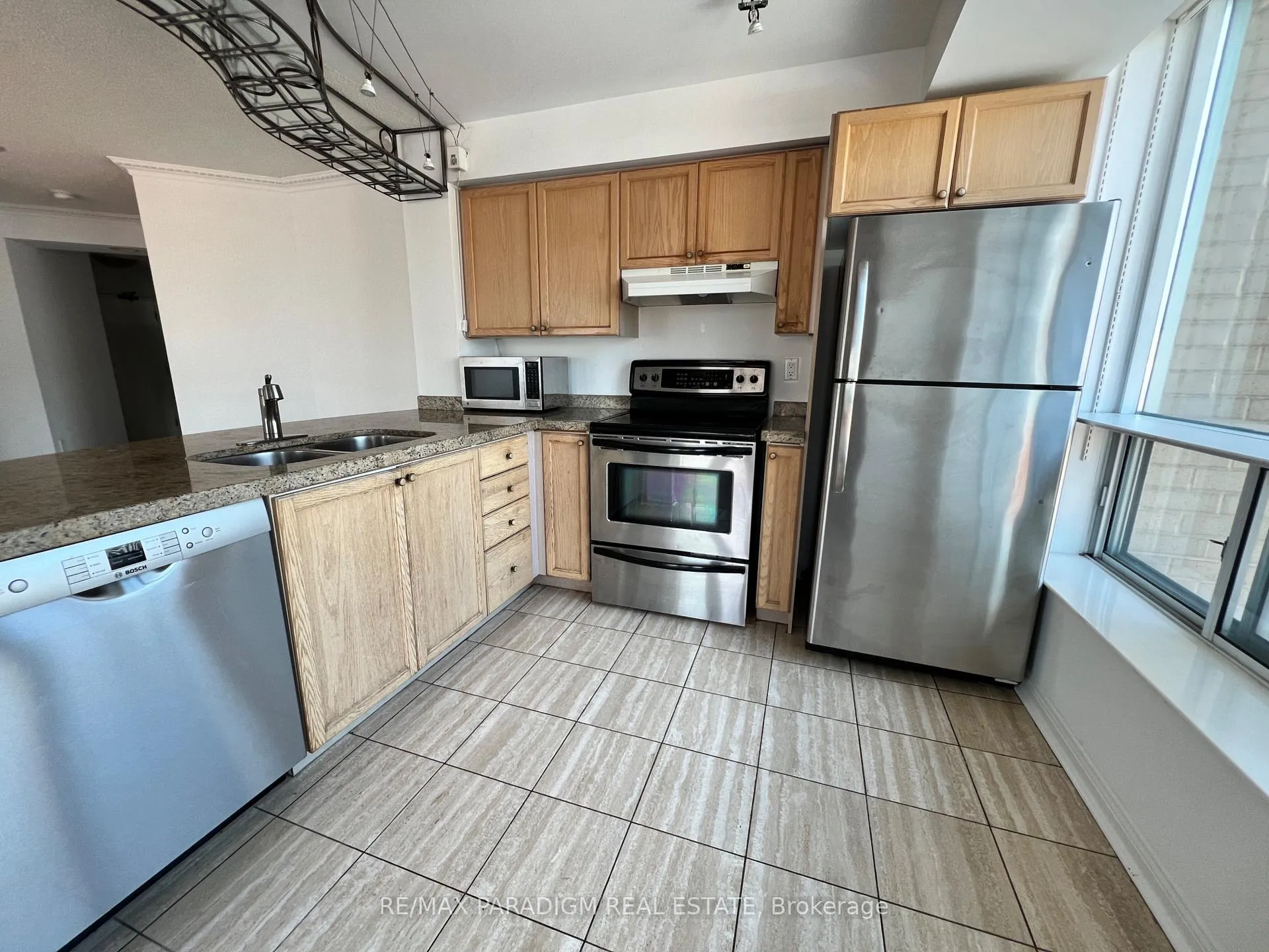 Photo 7 of Unit 915, 109 Front Street E, Toronto, Moss Park — HOMEH