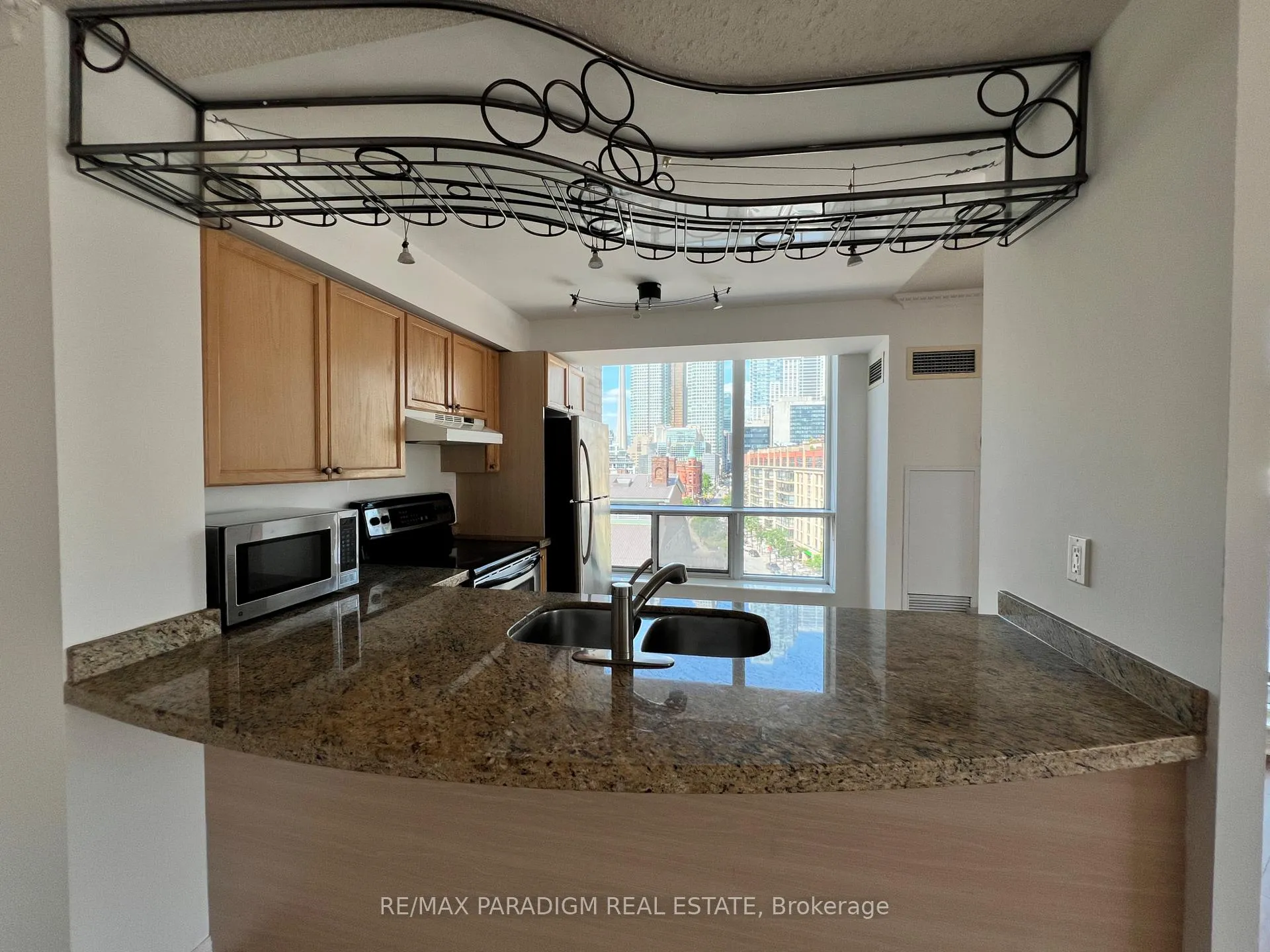 Photo 10 of Unit 915, 109 Front Street E, Toronto, Moss Park — HOMEH