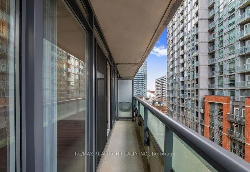 Photo 24 of Unit 701, 36 Lisgar Street E, Toronto, Little Portugal — HOMEH