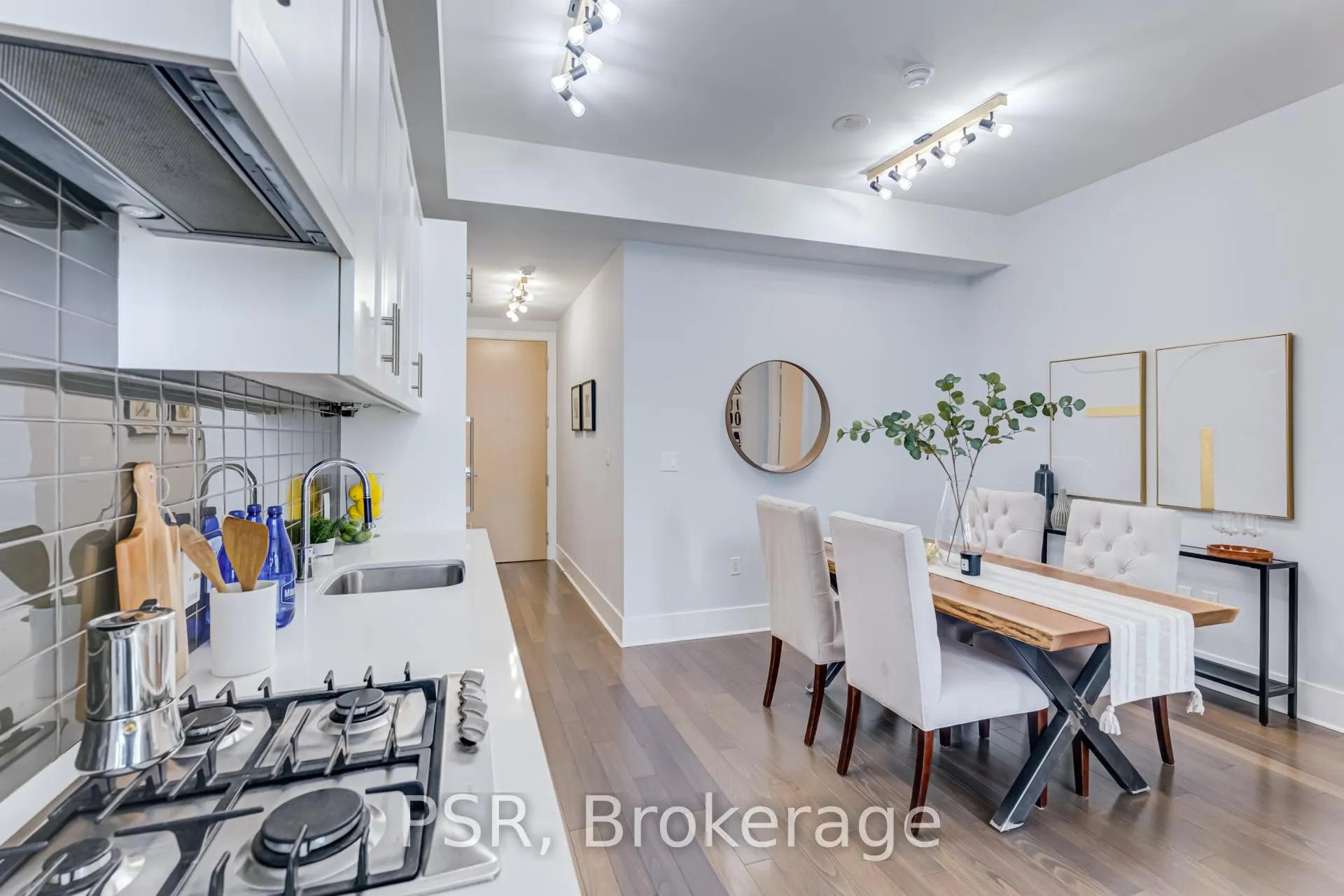 Photo 10 of Unit 627, 29 Queens Quay E, Toronto, Waterfront Communities — HOMEH