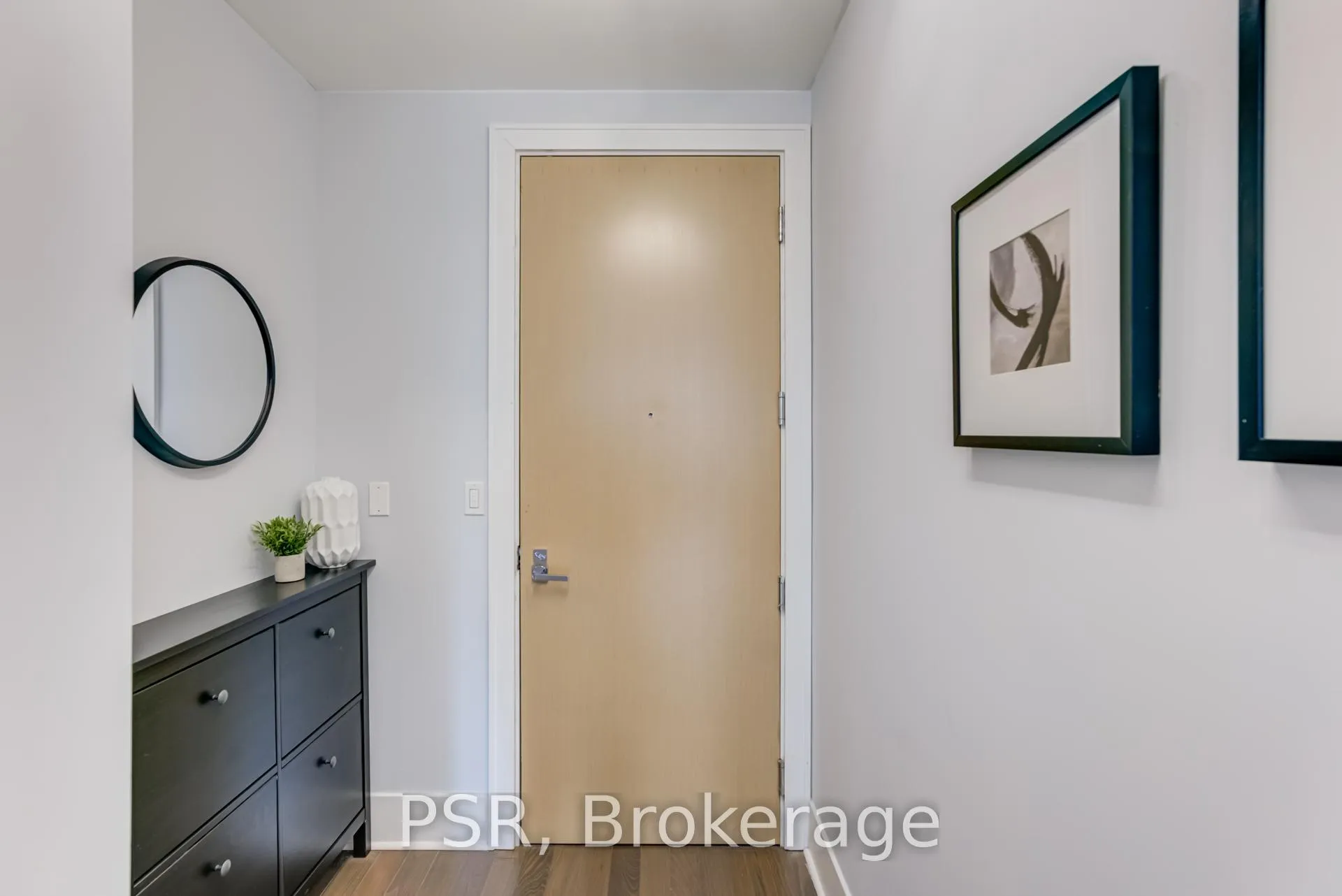 Photo 25 of Unit 627, 29 Queens Quay E, Toronto, Waterfront Communities — HOMEH