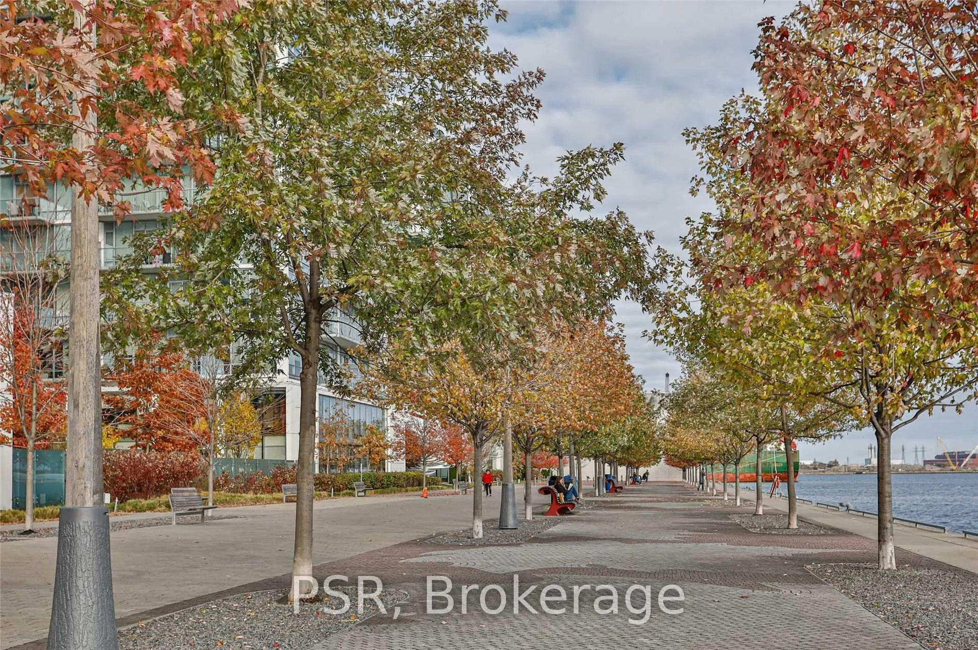 Photo 44 of Unit 627, 29 Queens Quay E, Toronto, Waterfront Communities — HOMEH