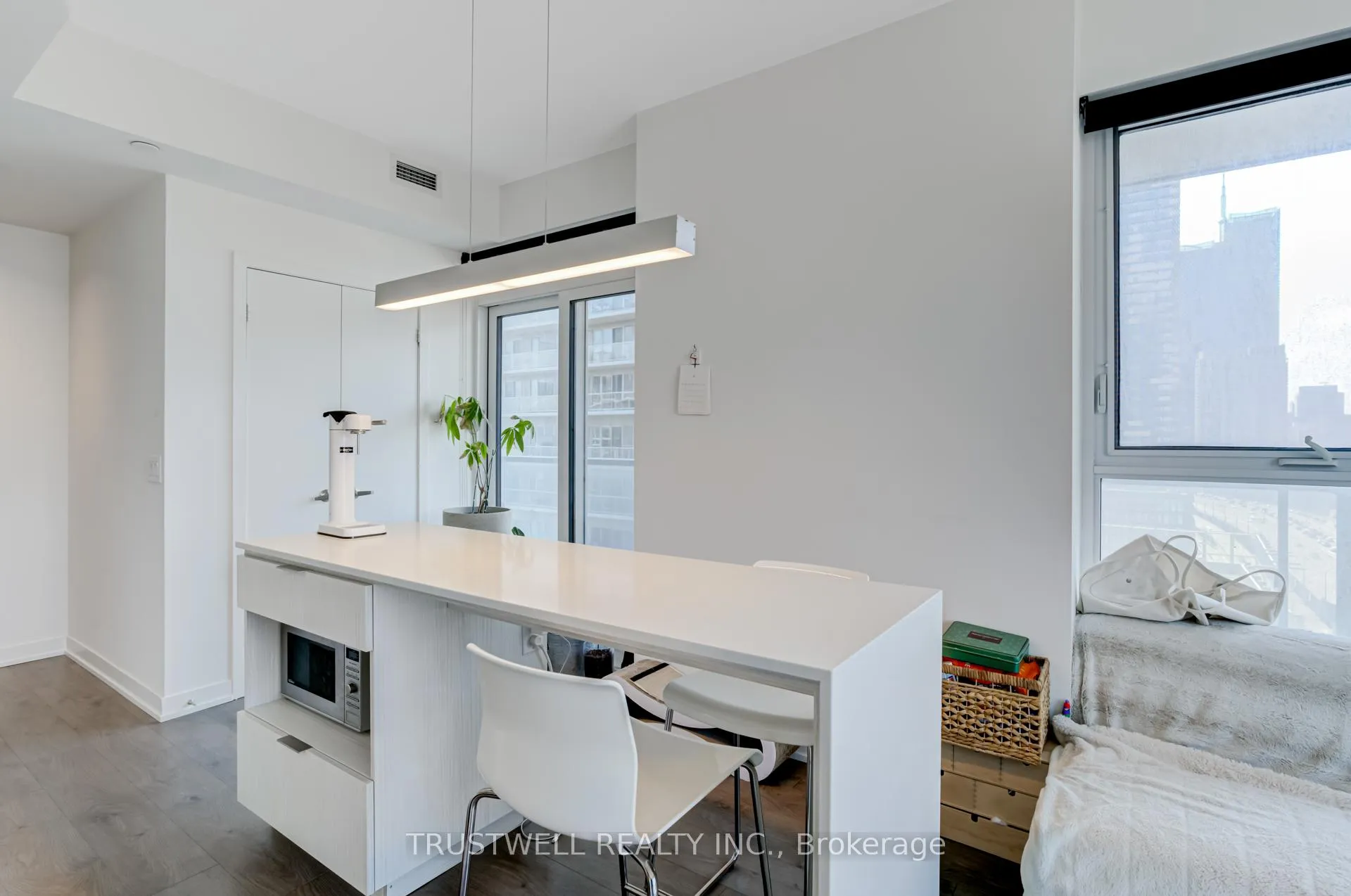 Photo 5 of Unit 1308, 20 Richardson Street, Toronto, Waterfront Communities — HOMEH