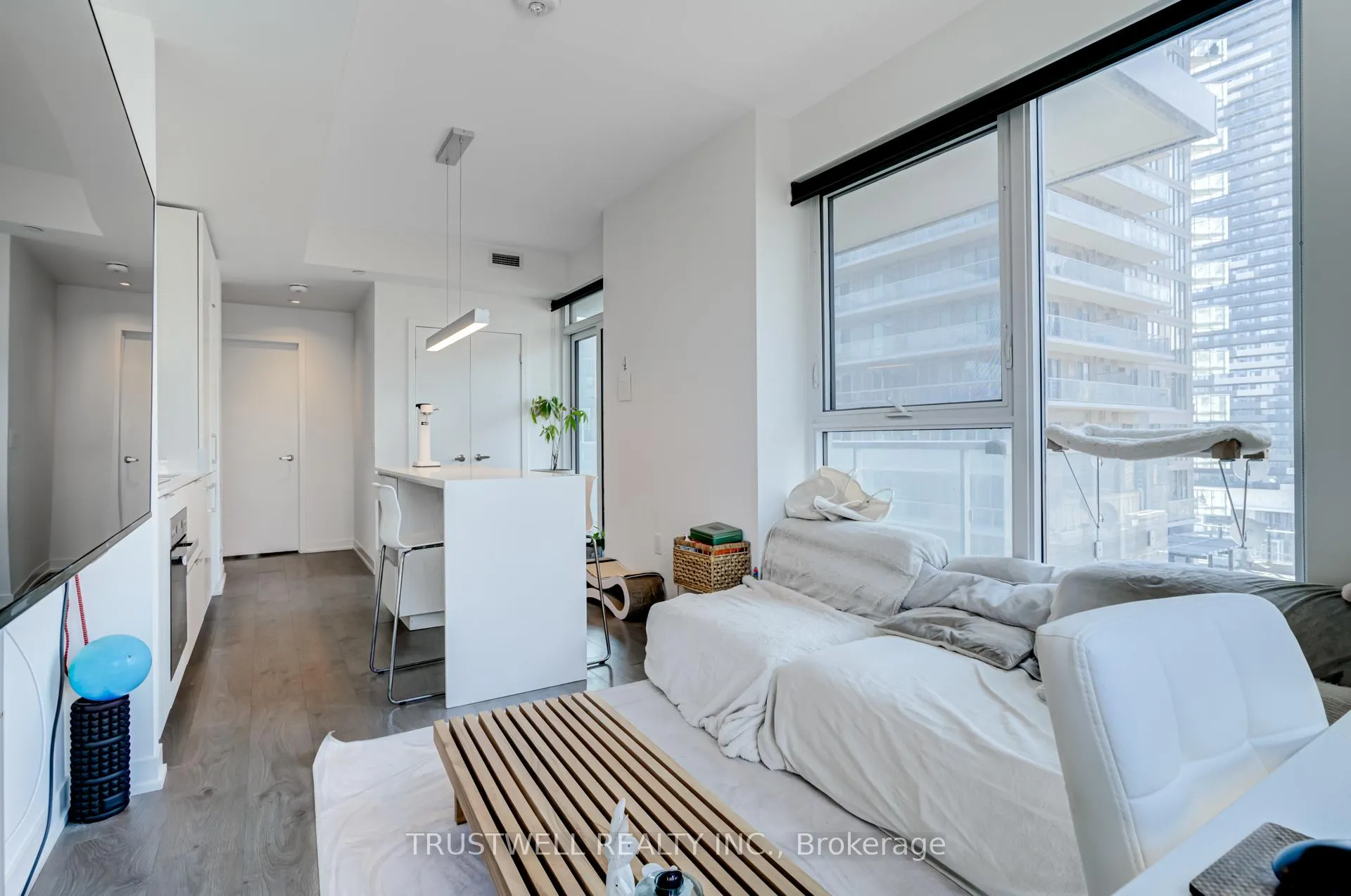 Photo 7 of Unit 1308, 20 Richardson Street, Toronto, Waterfront Communities — HOMEH