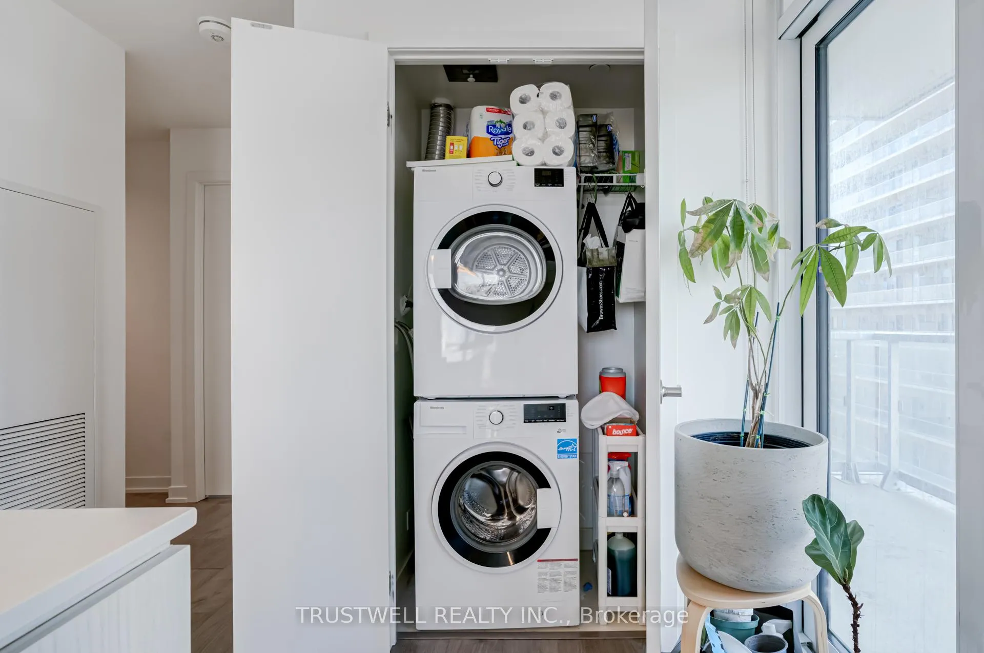 Photo 10 of Unit 1308, 20 Richardson Street, Toronto, Waterfront Communities — HOMEH