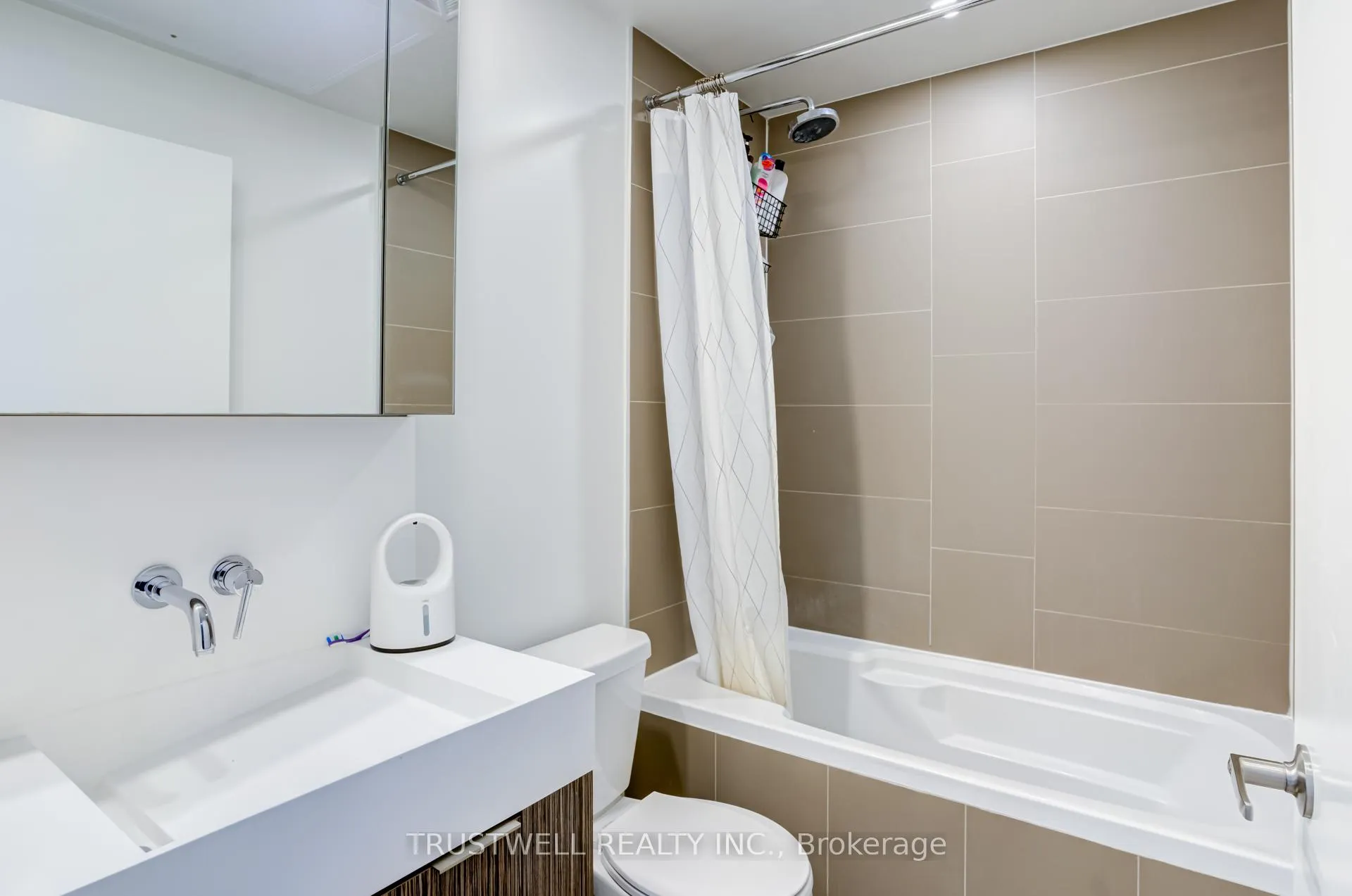 Photo 11 of Unit 1308, 20 Richardson Street, Toronto, Waterfront Communities — HOMEH