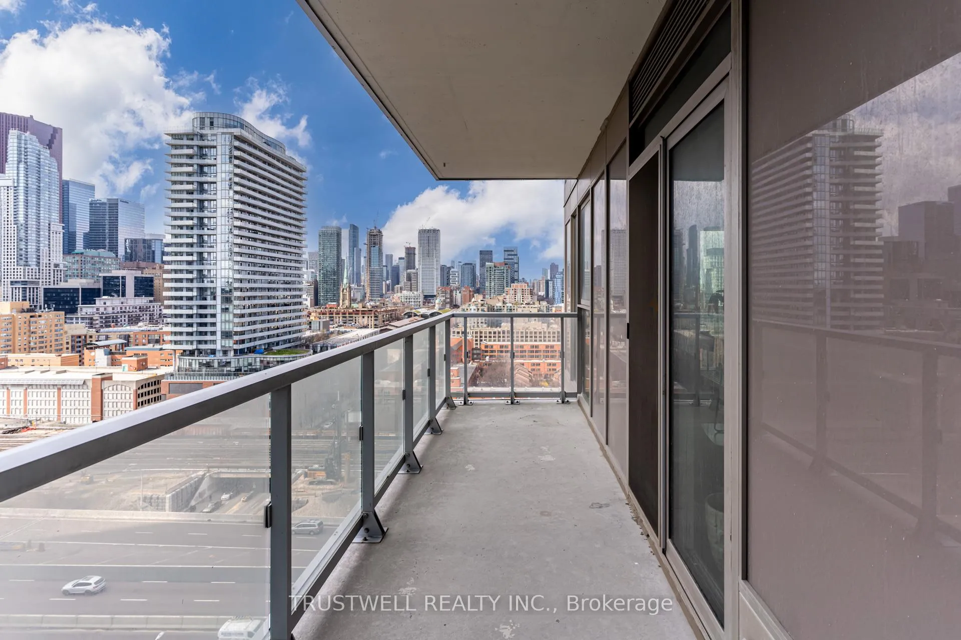 Photo 12 of Unit 1308, 20 Richardson Street, Toronto, Waterfront Communities — HOMEH
