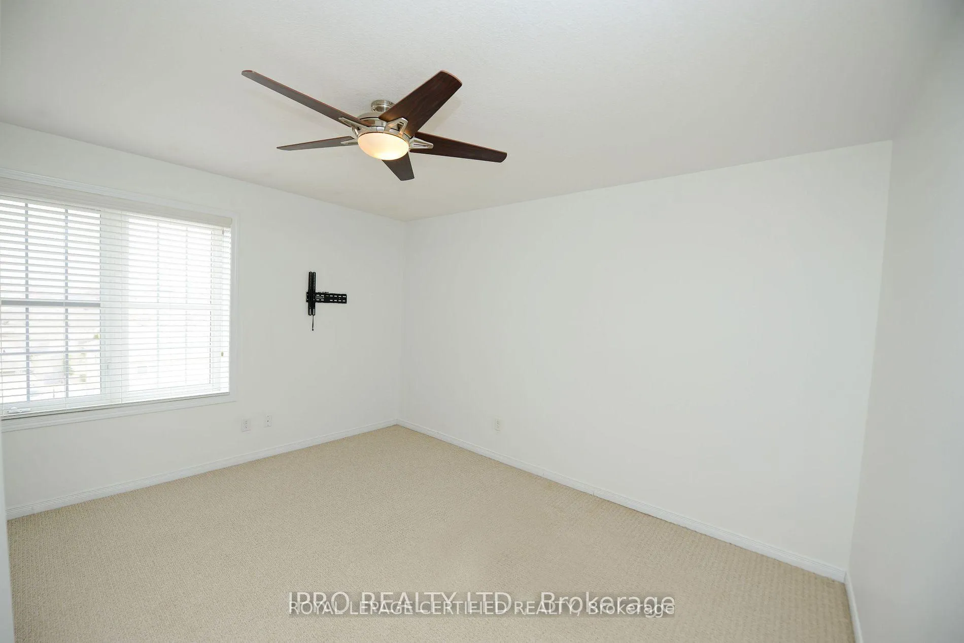 Photo 13 of Unit 9K, 1460 Highland Road, Kitchener — HOMEH