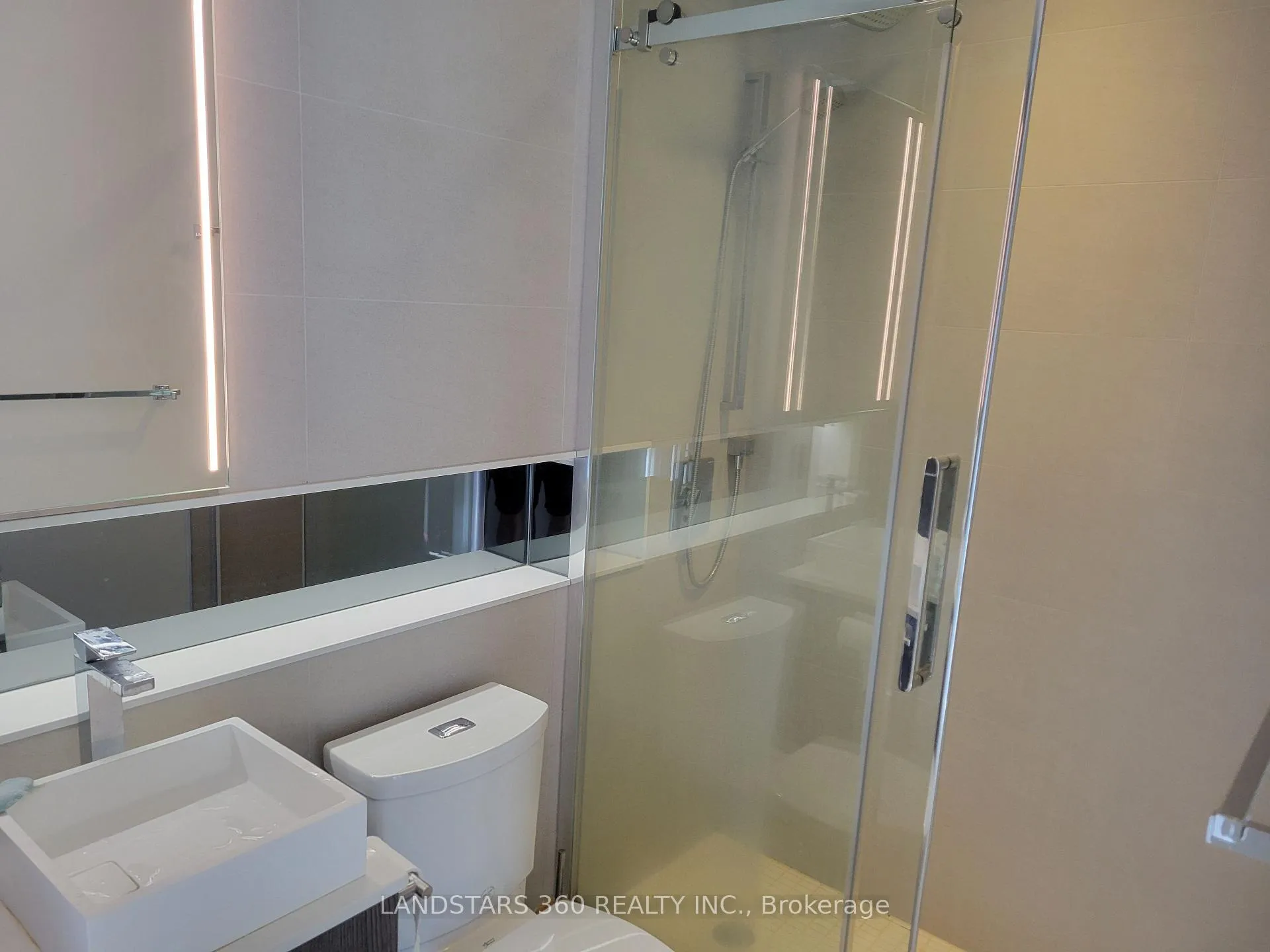Photo 9 of Unit 1816, 215 Queen Street W, Toronto, Waterfront Communities — HOMEH