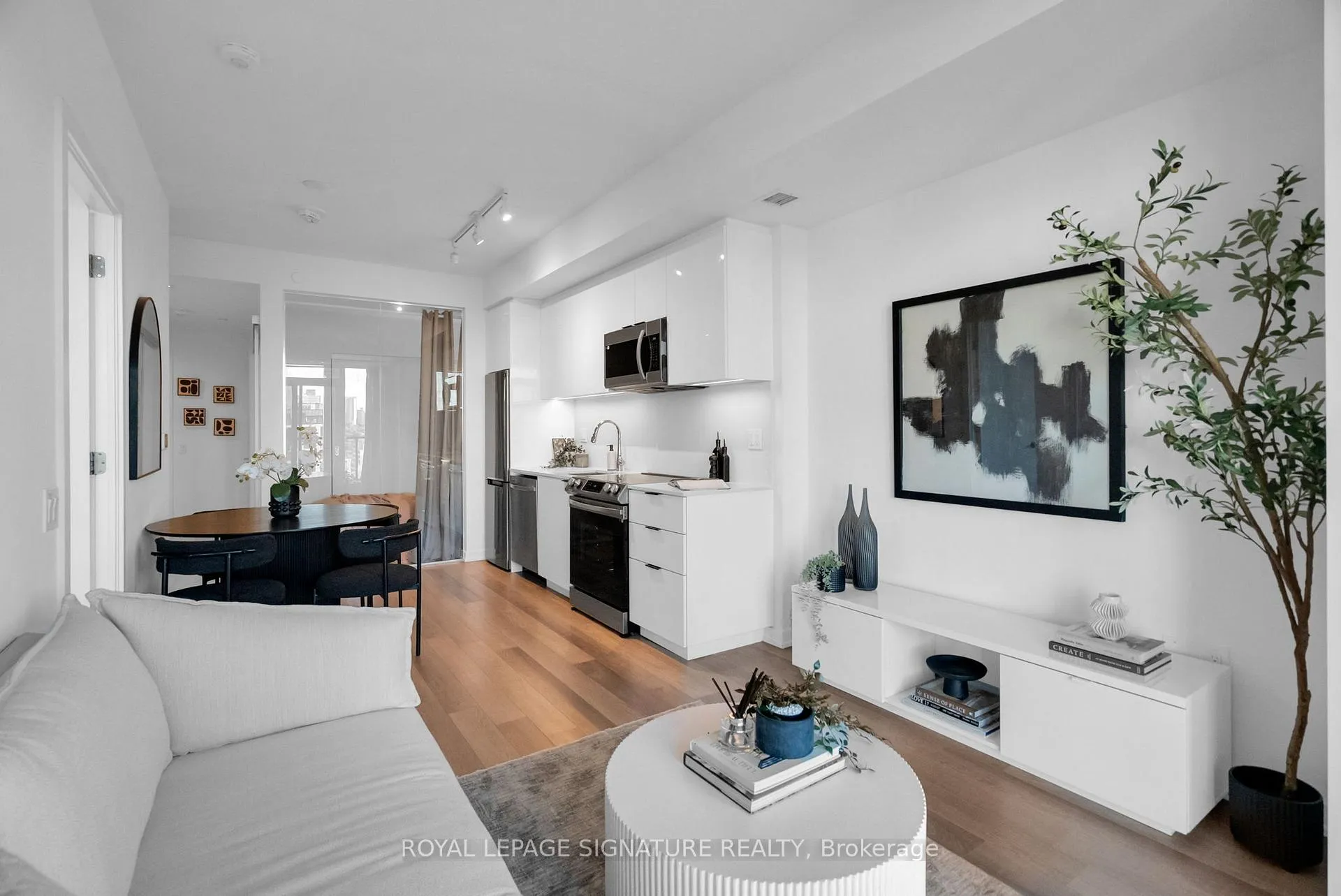 Photo 4 of Unit 1127, 50 Power Street, Toronto, Moss Park — HOMEH