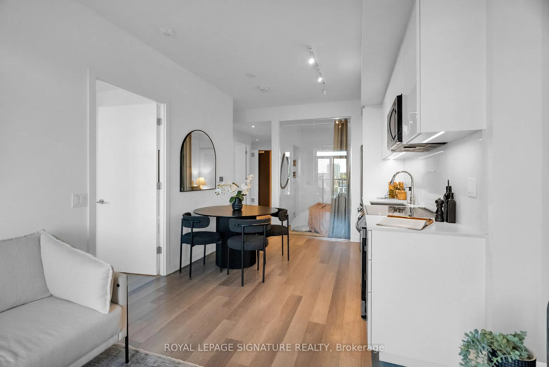 Photo 5 of Unit 1127, 50 Power Street, Toronto, Moss Park — HOMEH