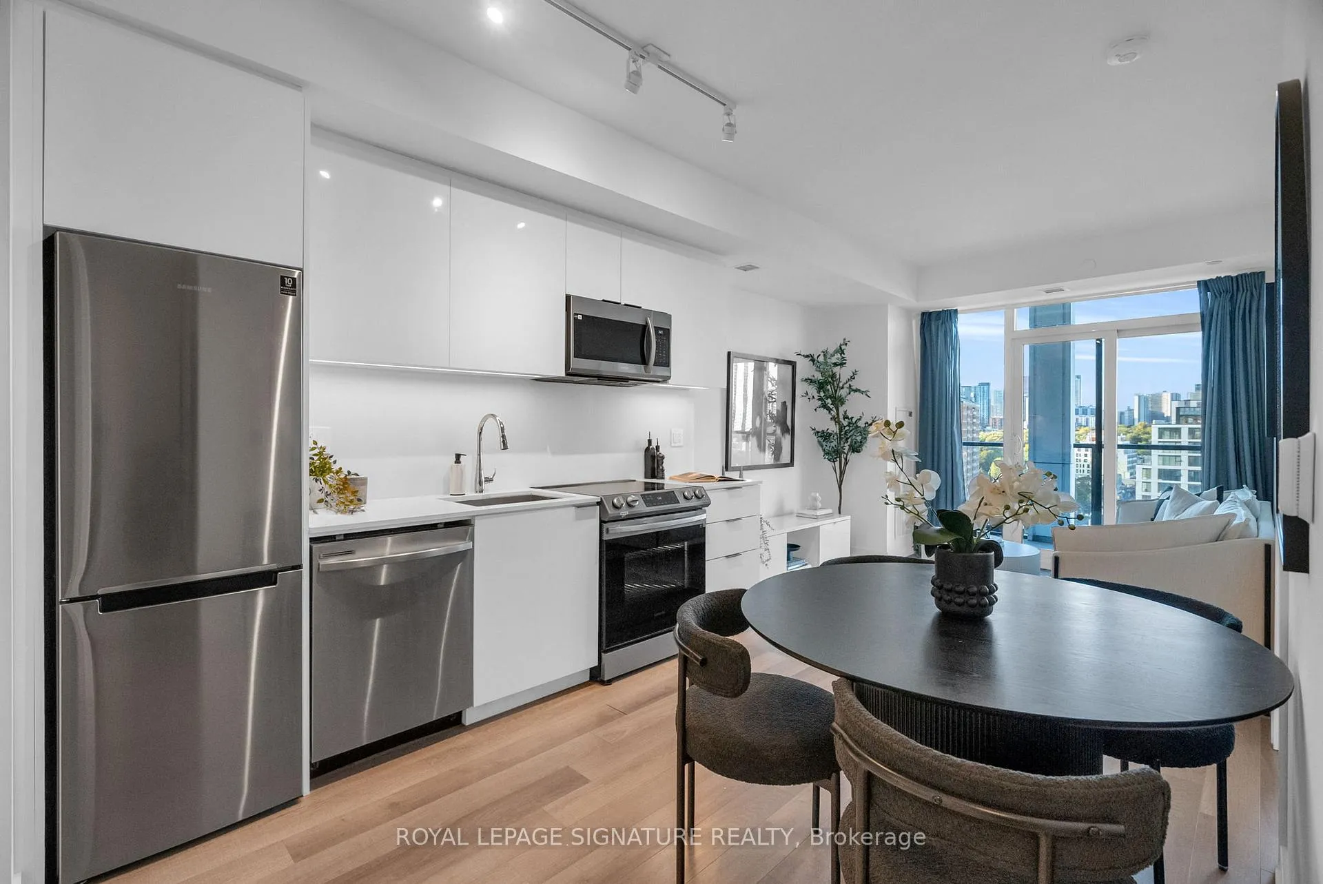 Photo 6 of Unit 1127, 50 Power Street, Toronto, Moss Park — HOMEH