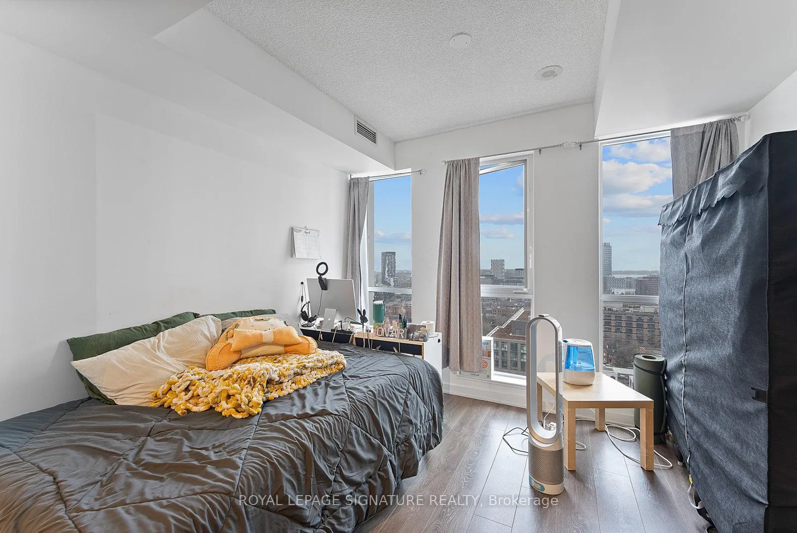 Photo 13 of Unit 2105, 170 Sumach Street, Toronto, Regent Park — HOMEH