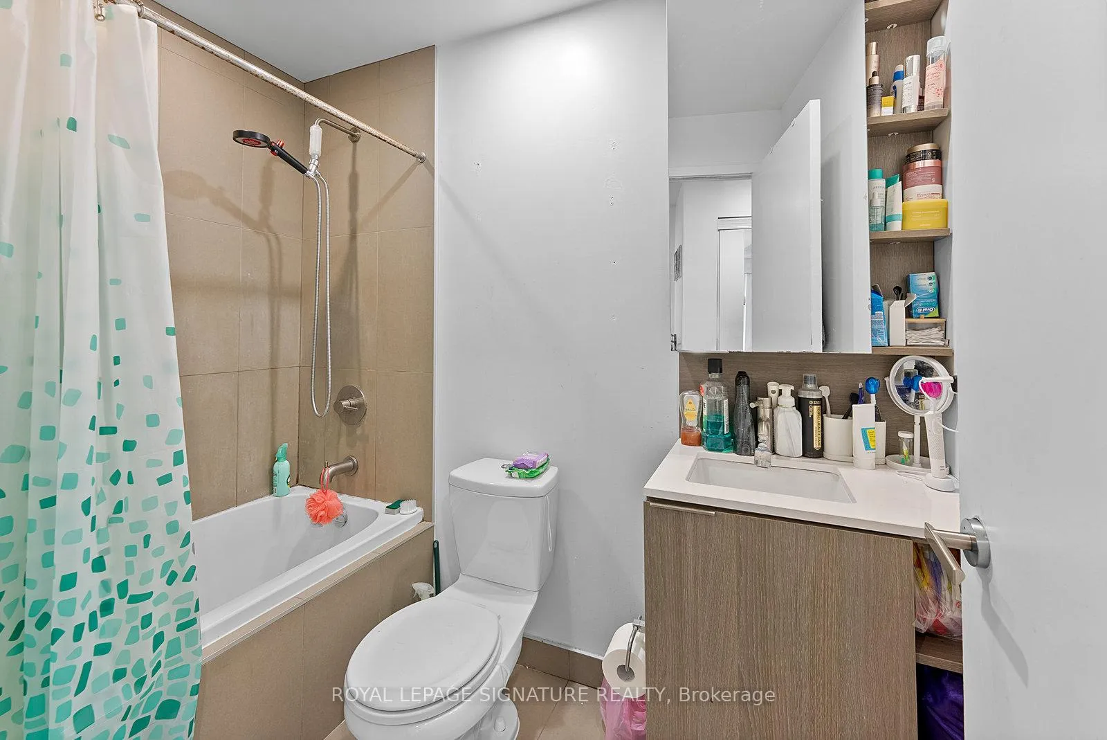 Photo 14 of Unit 2105, 170 Sumach Street, Toronto, Regent Park — HOMEH