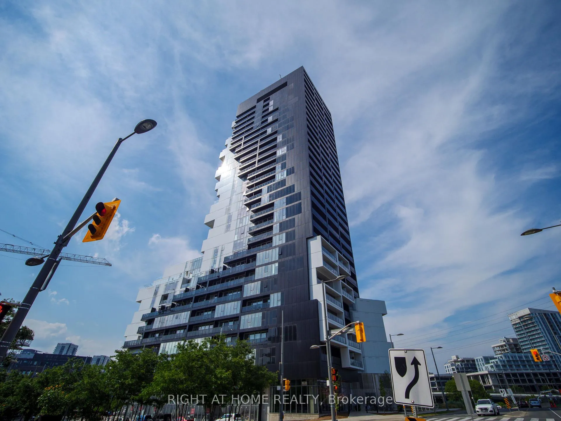 Photo 2 of Unit 1209, 170 Bayview Avenue, Toronto, Waterfront Communities — HOMEH
