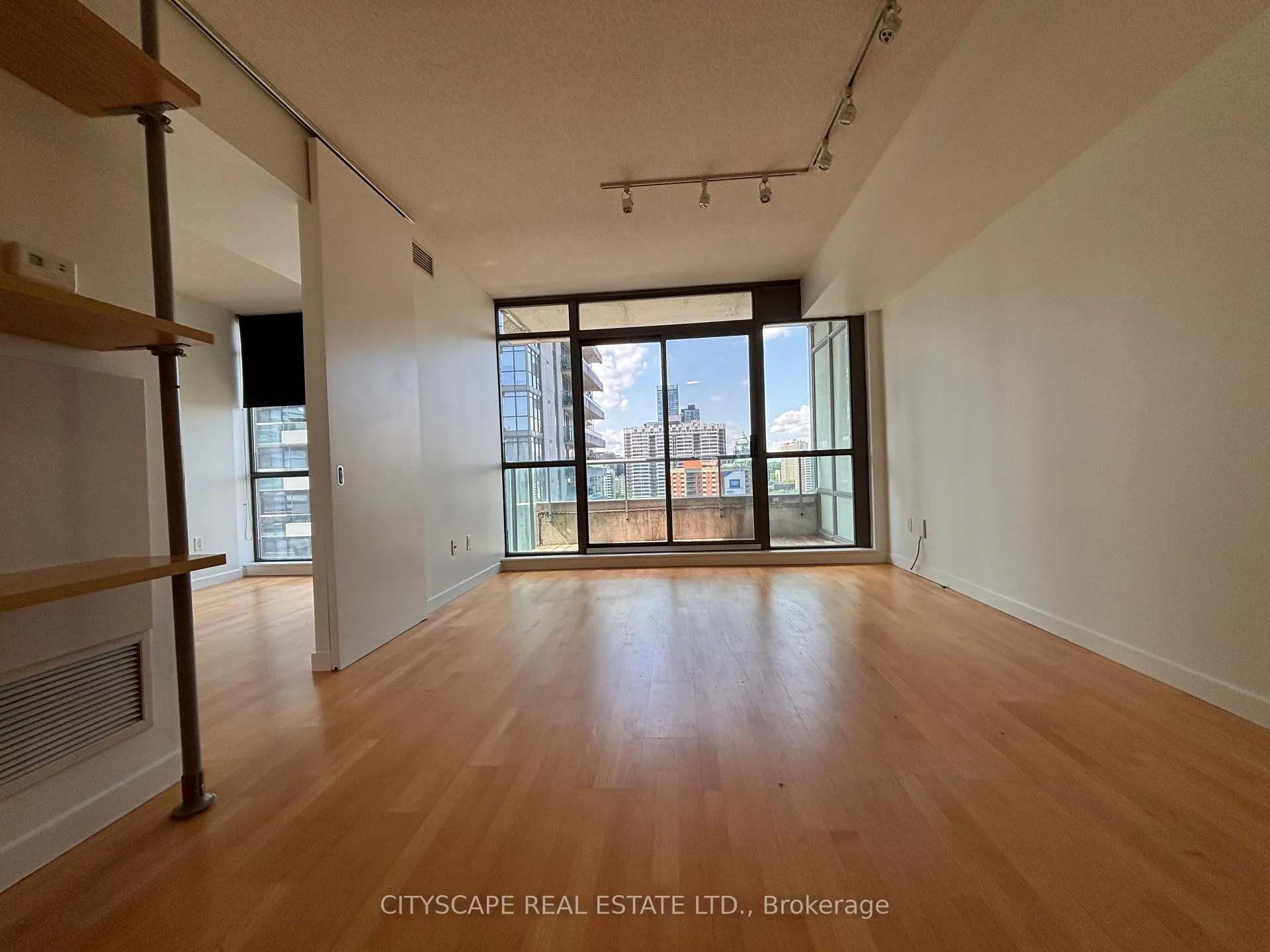 Photo 5 of Unit 1806, 281 Mutual Street, Toronto, Church-Yonge Corridor — HOMEH