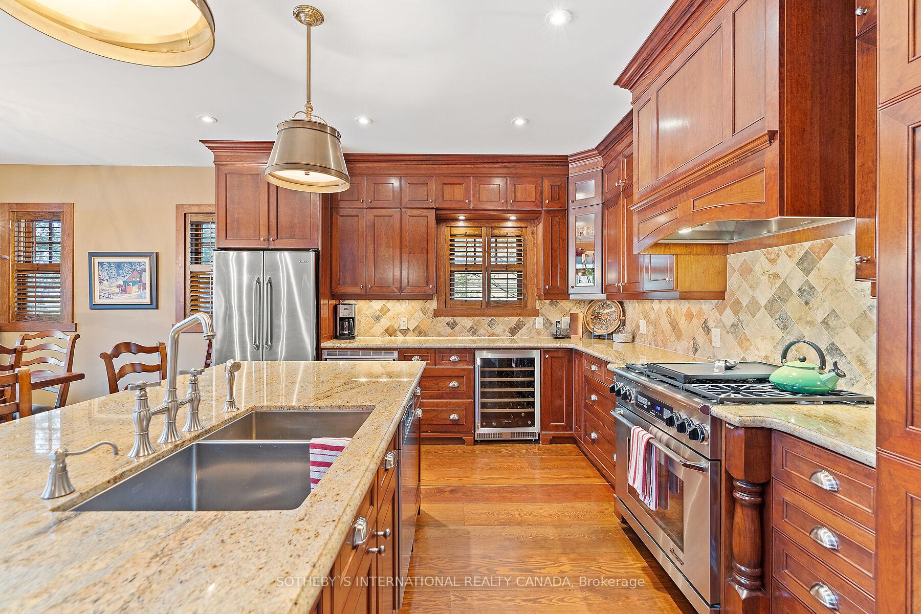 Photo 13 of 148 Snowbridge Way, Blue Mountains — HOMEH
