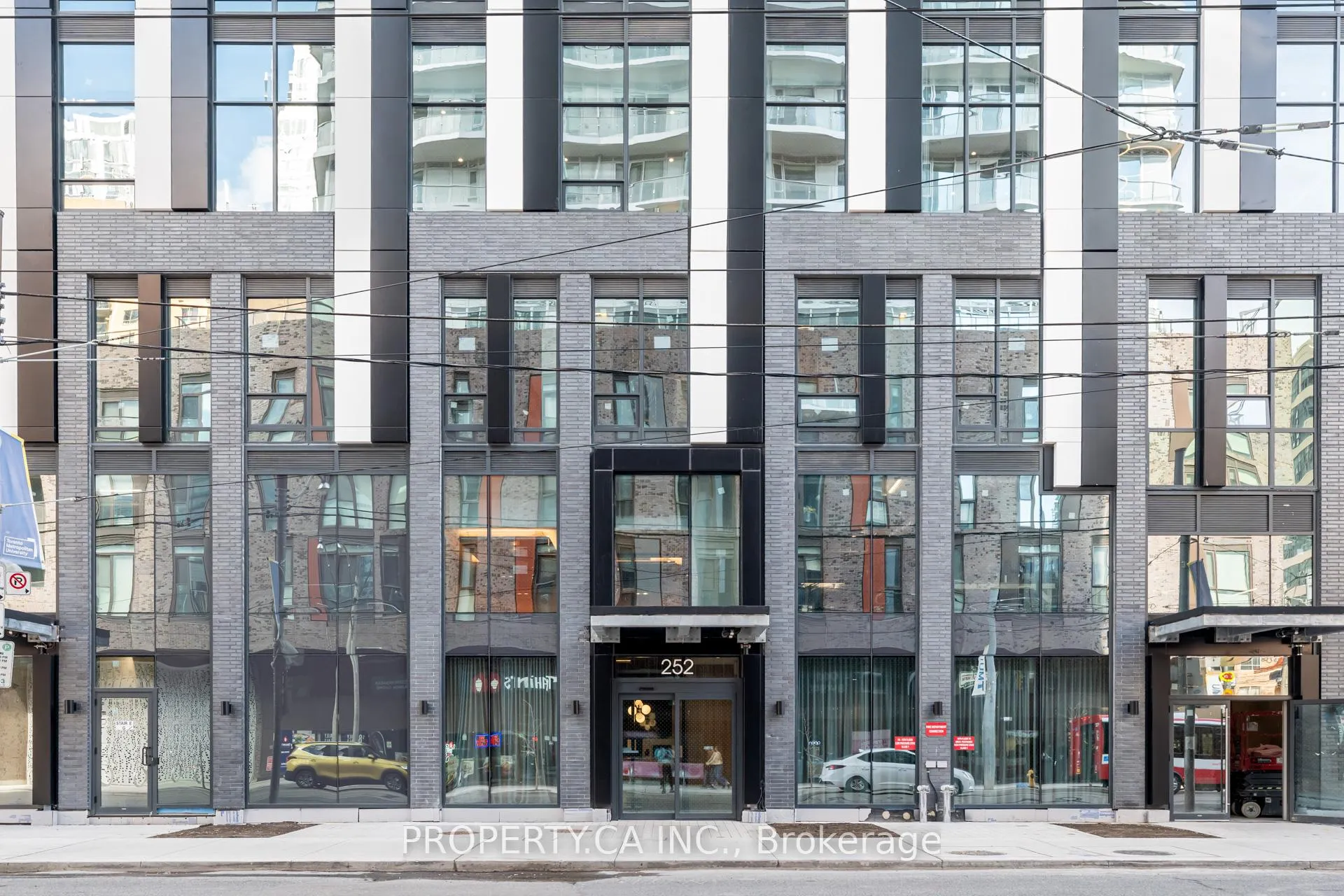 Photo 3 of Unit 3912, 252 Church Street, Toronto, Church-Yonge Corridor — HOMEH