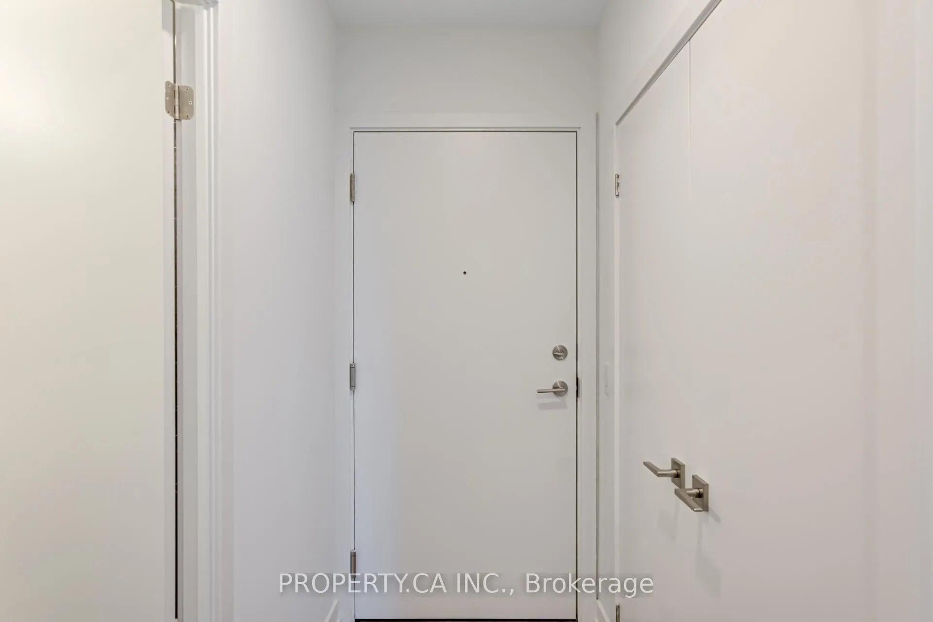 Photo 5 of Unit 3912, 252 Church Street, Toronto, Church-Yonge Corridor — HOMEH