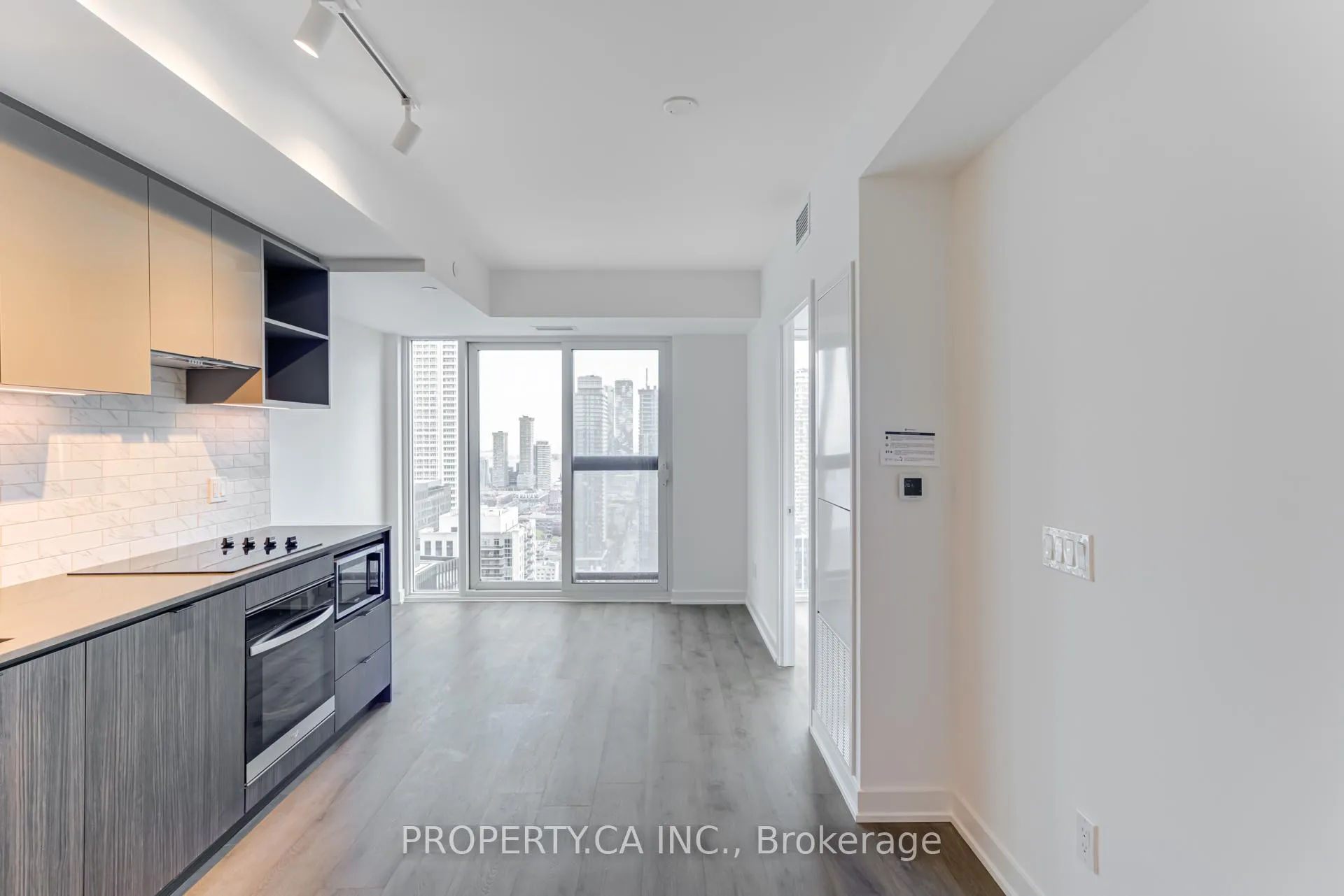Photo 9 of Unit 3912, 252 Church Street, Toronto, Church-Yonge Corridor — HOMEH