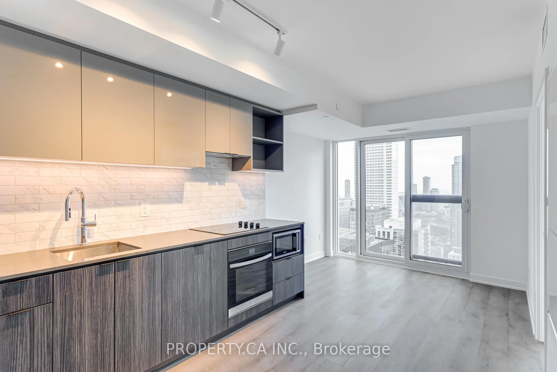 Photo 10 of Unit 3912, 252 Church Street, Toronto, Church-Yonge Corridor — HOMEH