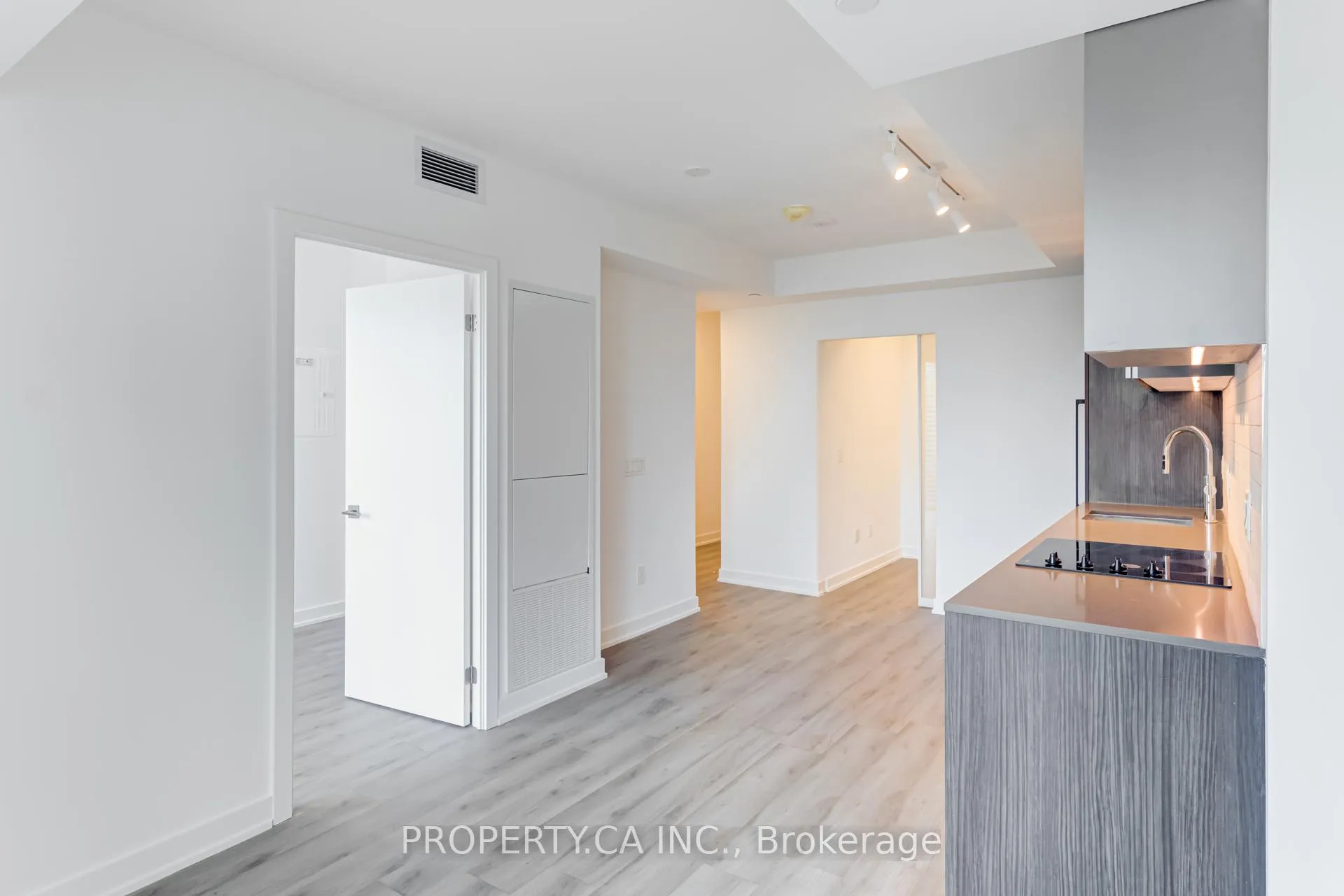 Photo 13 of Unit 3912, 252 Church Street, Toronto, Church-Yonge Corridor — HOMEH