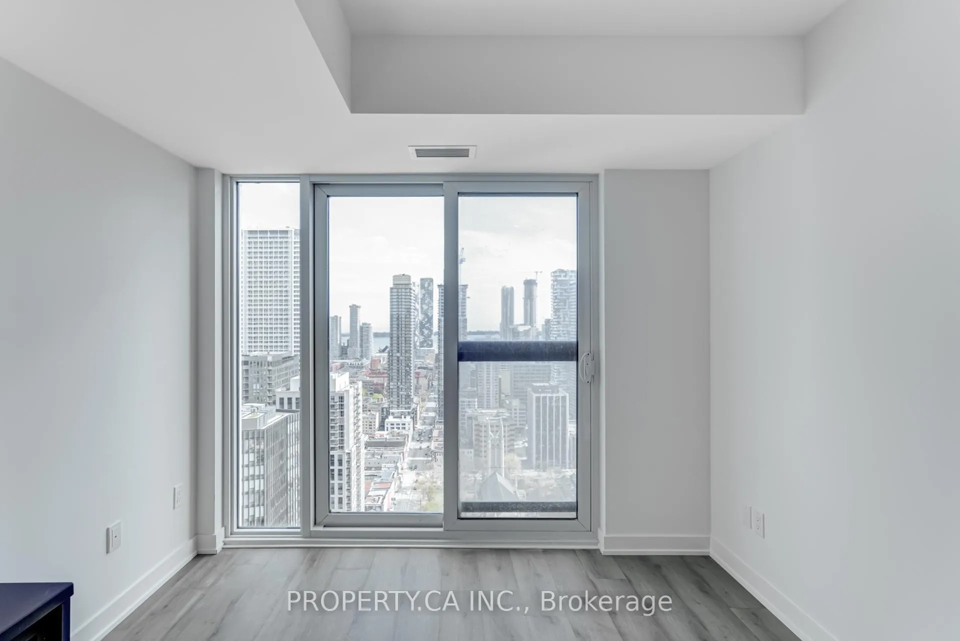 Photo 16 of Unit 3912, 252 Church Street, Toronto, Church-Yonge Corridor — HOMEH