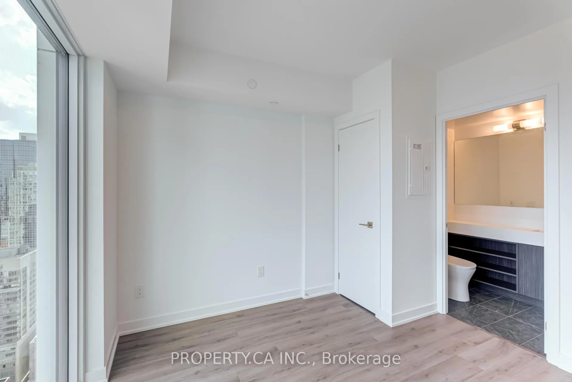 Photo 24 of Unit 3912, 252 Church Street, Toronto, Church-Yonge Corridor — HOMEH