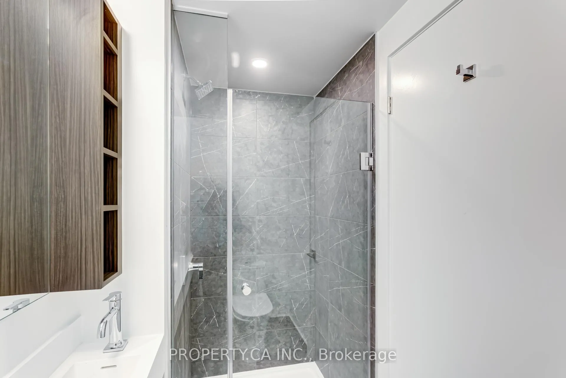 Photo 26 of Unit 3912, 252 Church Street, Toronto, Church-Yonge Corridor — HOMEH
