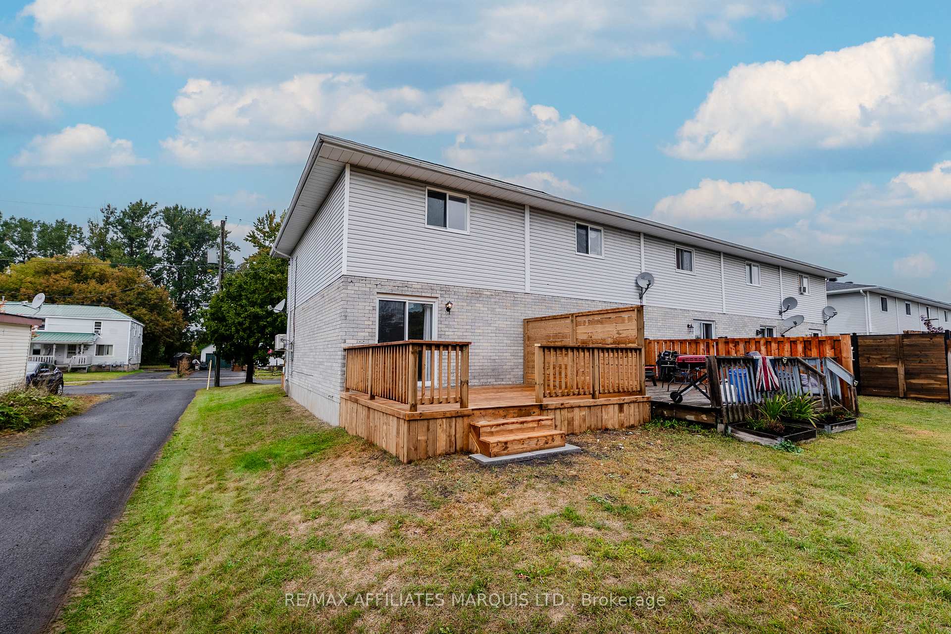 Photo 23 of 123 Jobin Avenue, Cornwall — HOMEH
