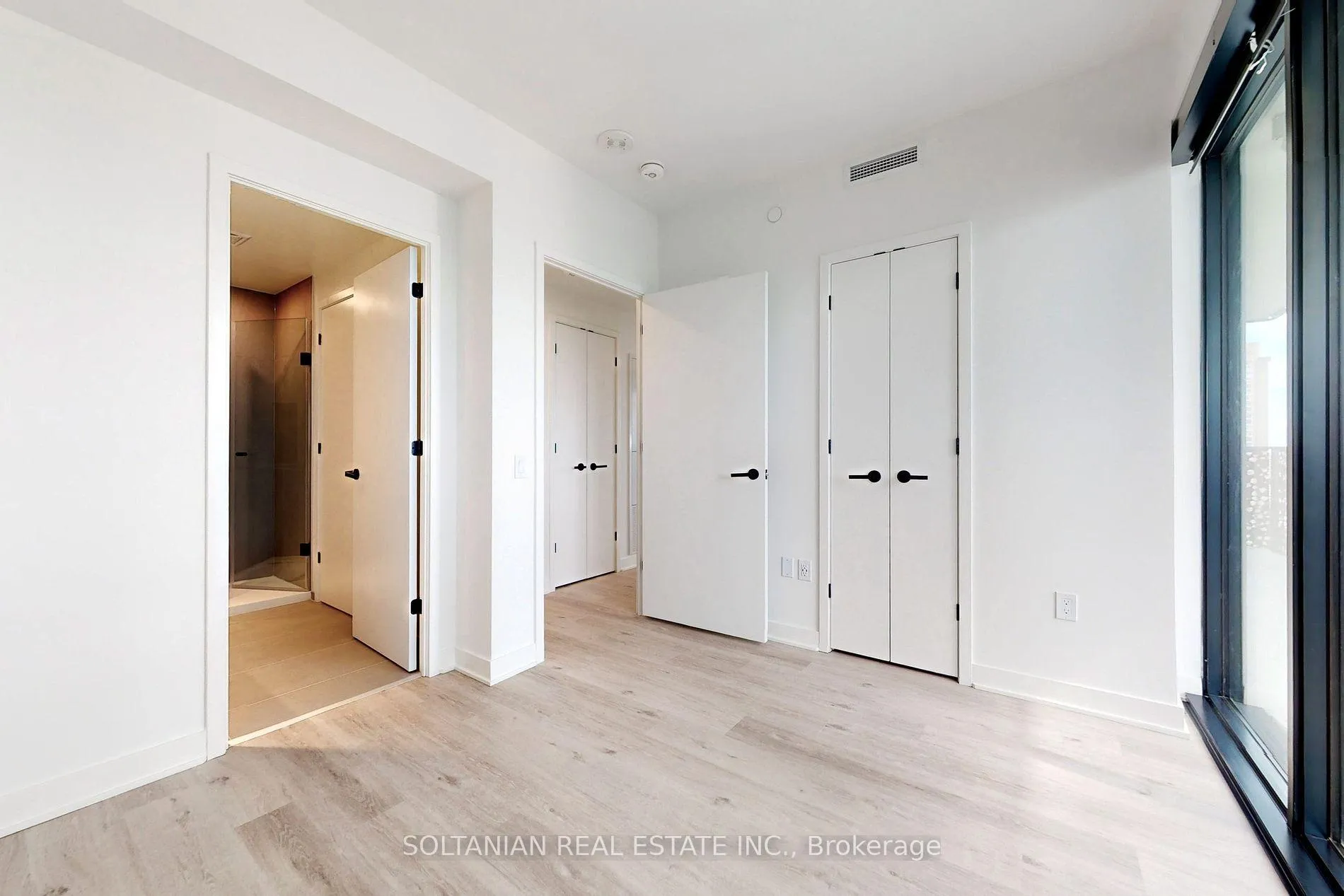 Photo 5 of Unit 3710, 55 Charles Street E, Toronto, Church-Yonge Corridor — HOMEH