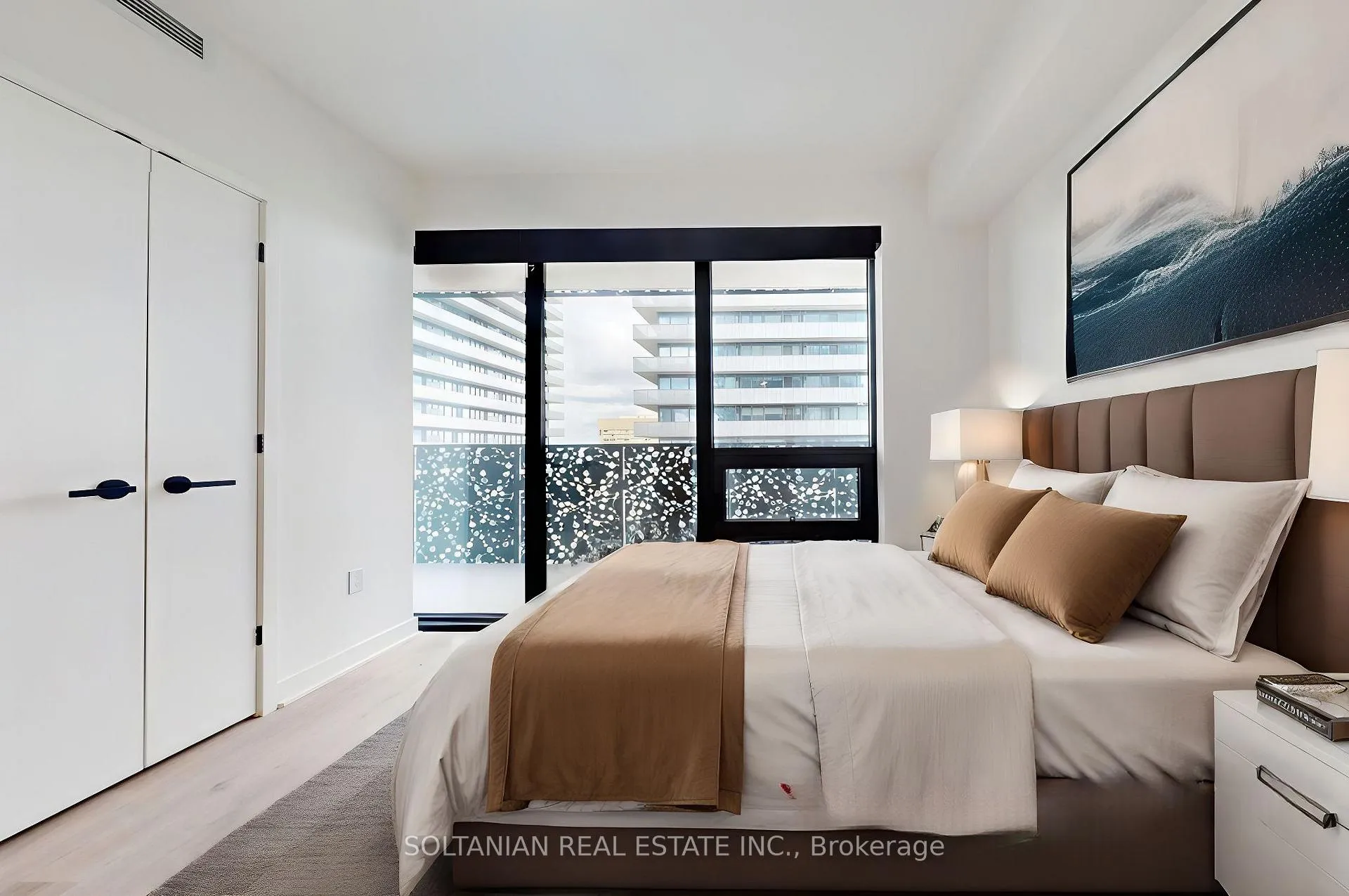 Photo 11 of Unit 3710, 55 Charles Street E, Toronto, Church-Yonge Corridor — HOMEH