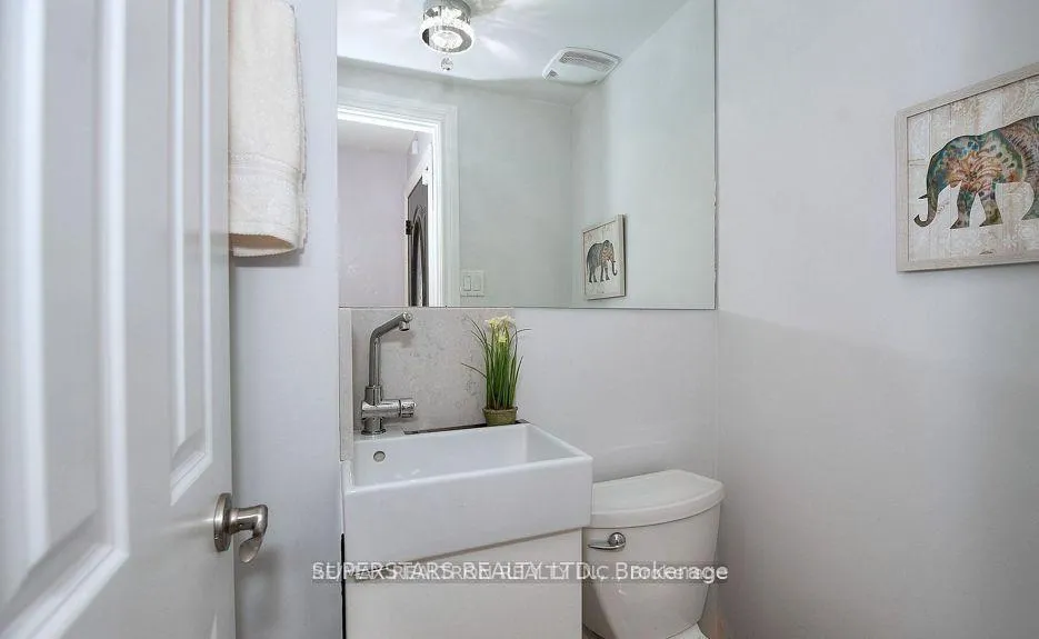 Photo 14 of 4 Woodglen Way, Markham, Unionville — HOMEH