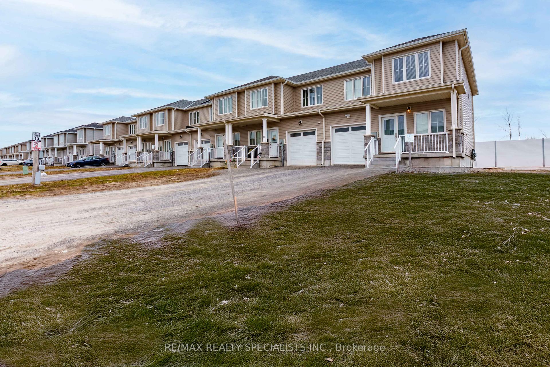 Photo 4 of 28 Lincoln Drive, Belleville, Belleville Ward — HOMEH