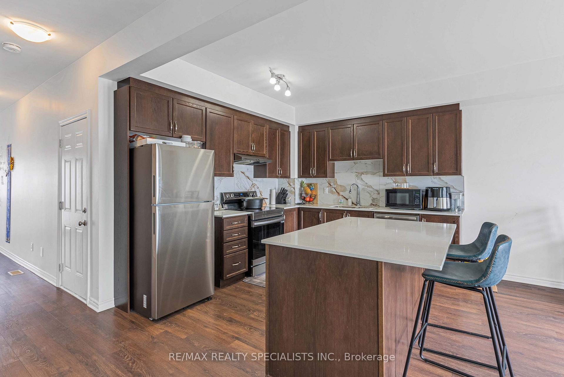 Photo 17 of 28 Lincoln Drive, Belleville, Belleville Ward — HOMEH