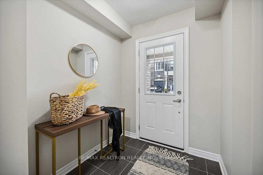 Photo 3 of 108 Ferris Square, Clarington, Courtice — HOMEH