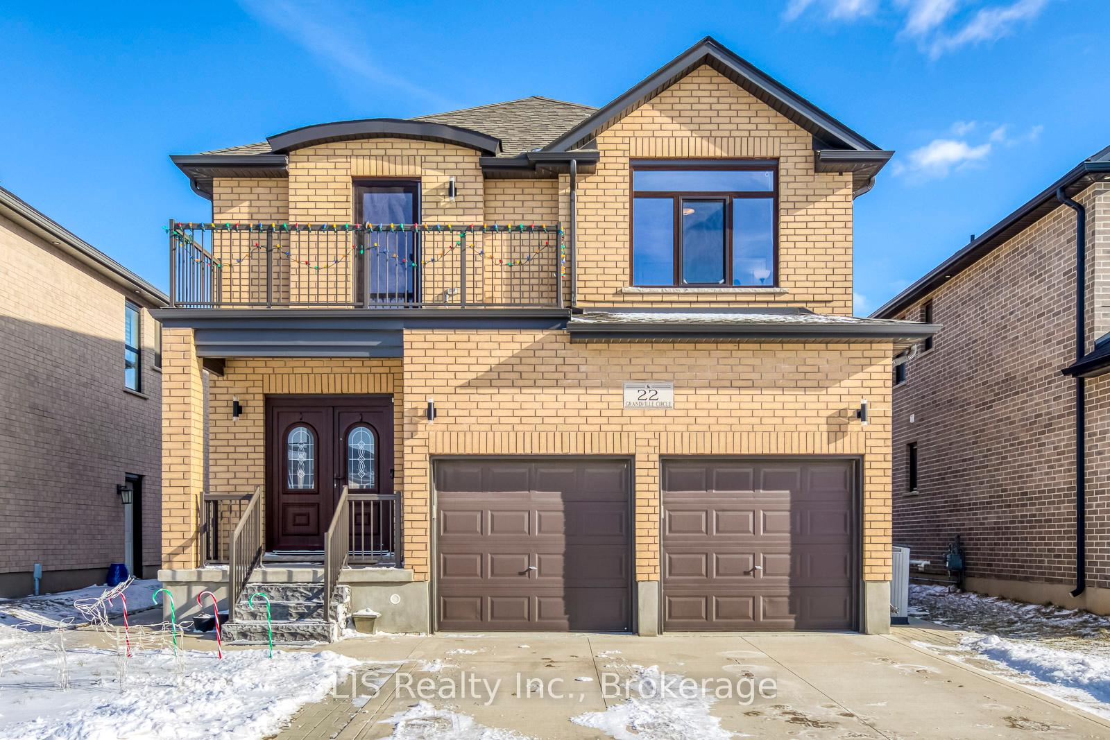 Front of 22 Grandville Circle