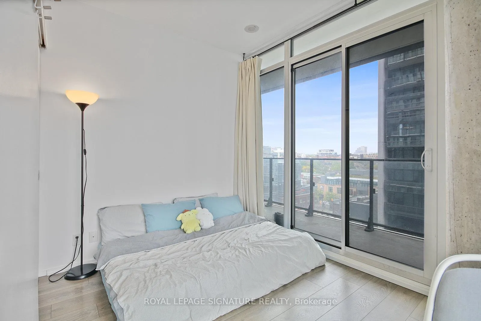 Photo 12 of Unit 808, 125 Peter Street, Toronto, Waterfront Communities — HOMEH