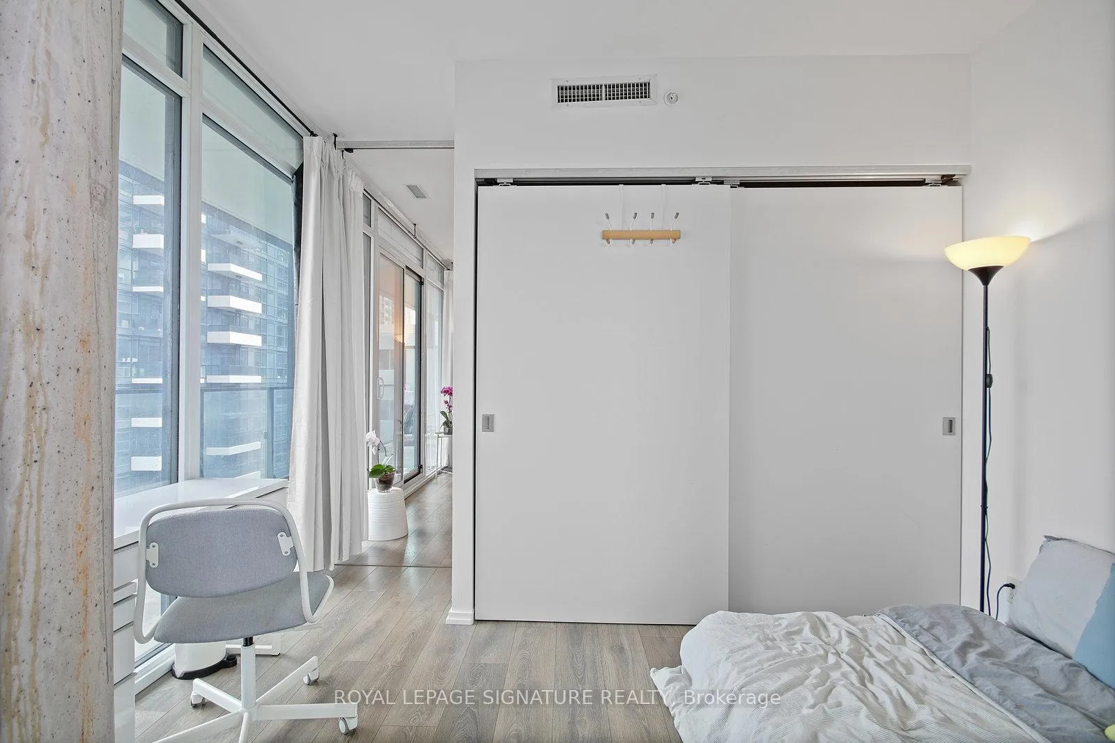 Photo 15 of Unit 808, 125 Peter Street, Toronto, Waterfront Communities — HOMEH