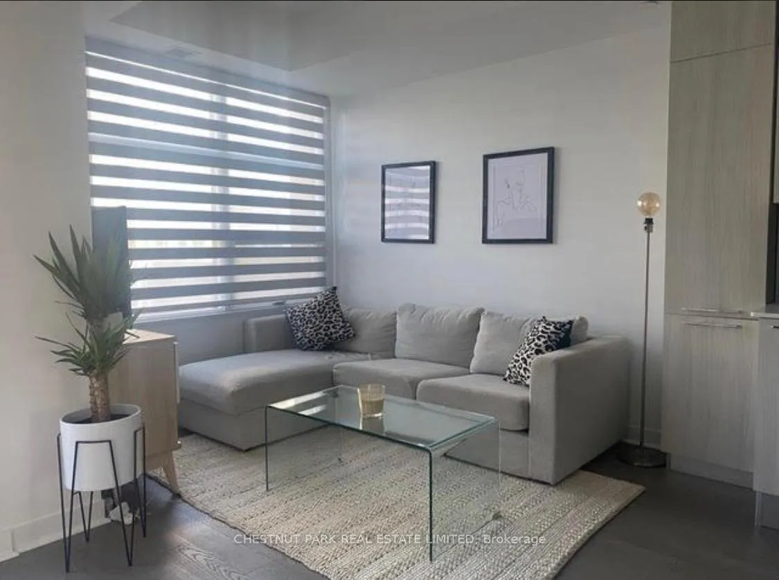 Photo 4 of Unit 806, 501 Adelaide Street W, Toronto, Waterfront Communities — HOMEH