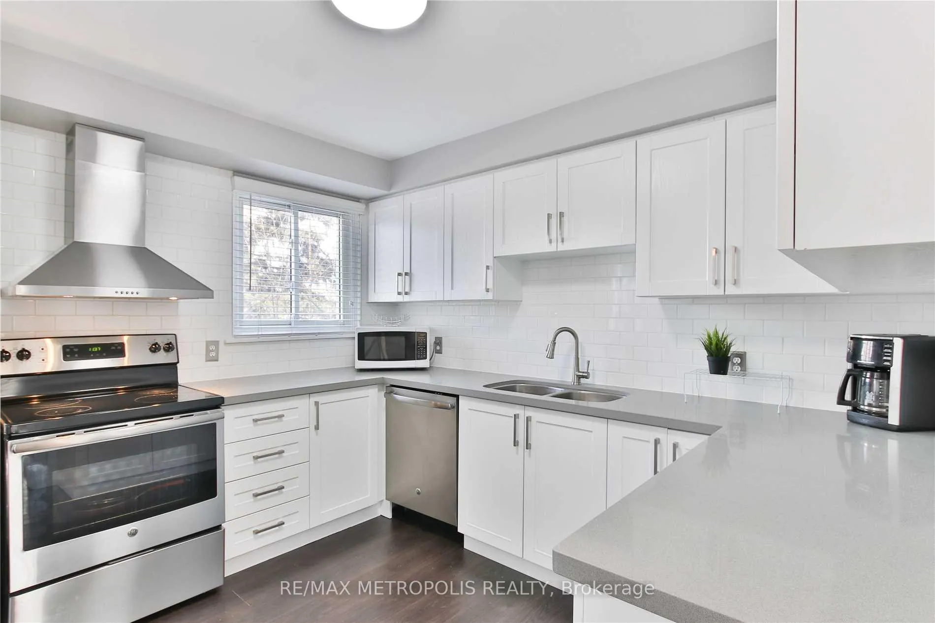 Photo 10 of Unit 1, 17 Clover Ridge Drive W, Ajax, South West — HOMEH