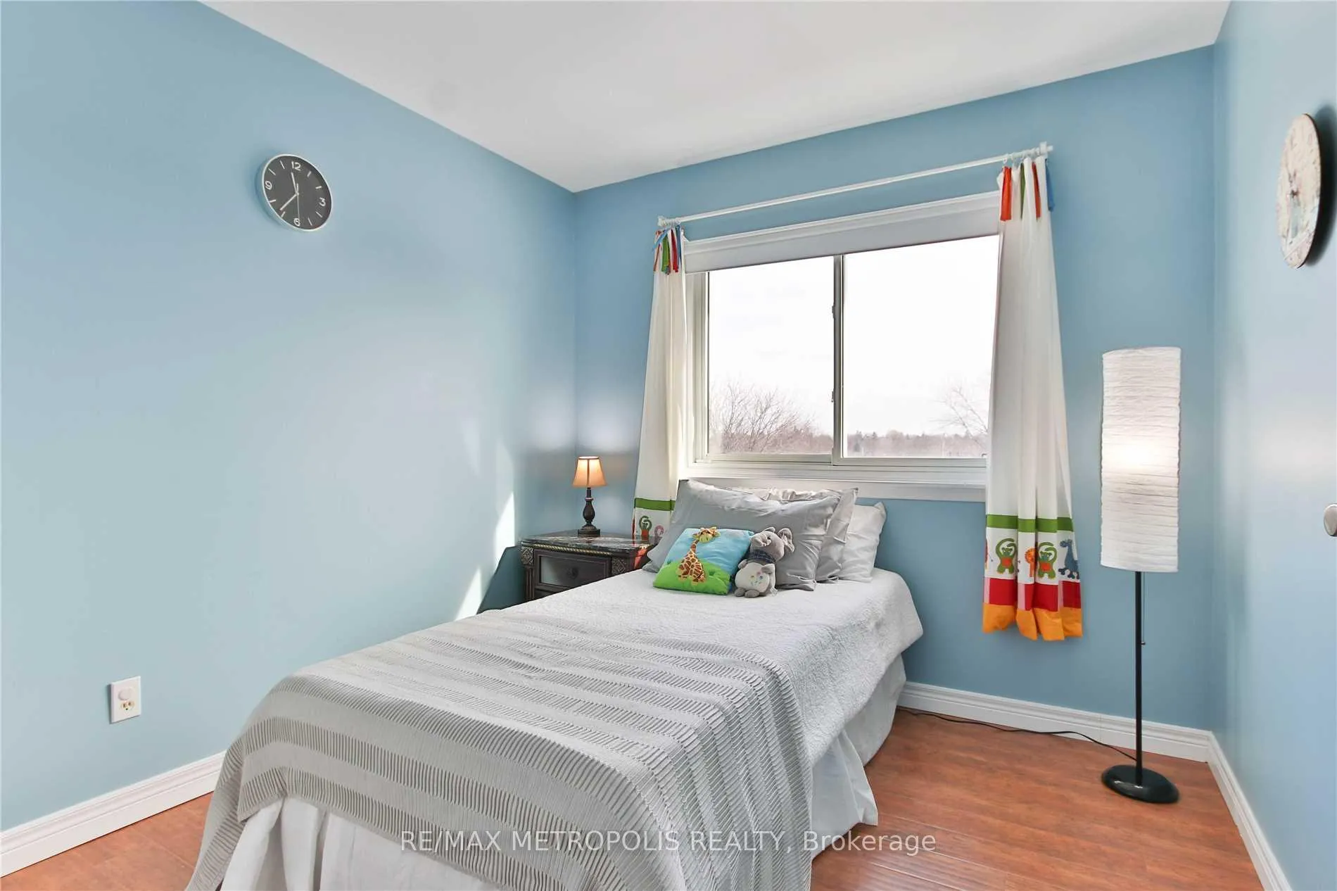 Photo 14 of Unit 1, 17 Clover Ridge Drive W, Ajax, South West — HOMEH